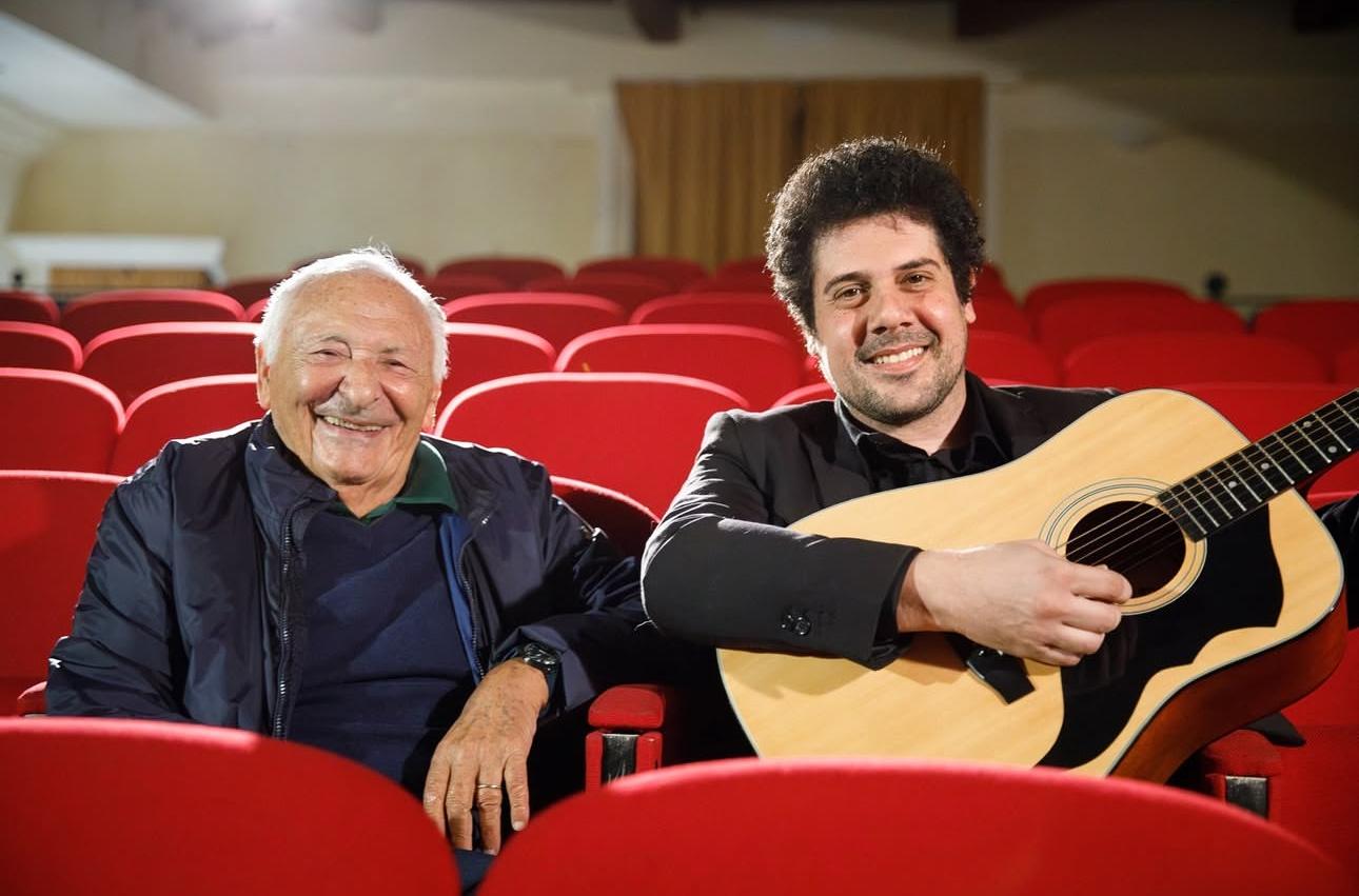 Il 22 dicembre GIANMARCO CARROCCIA e MOGOL insieme sul palco del Teatro Acacia di NAPOLI