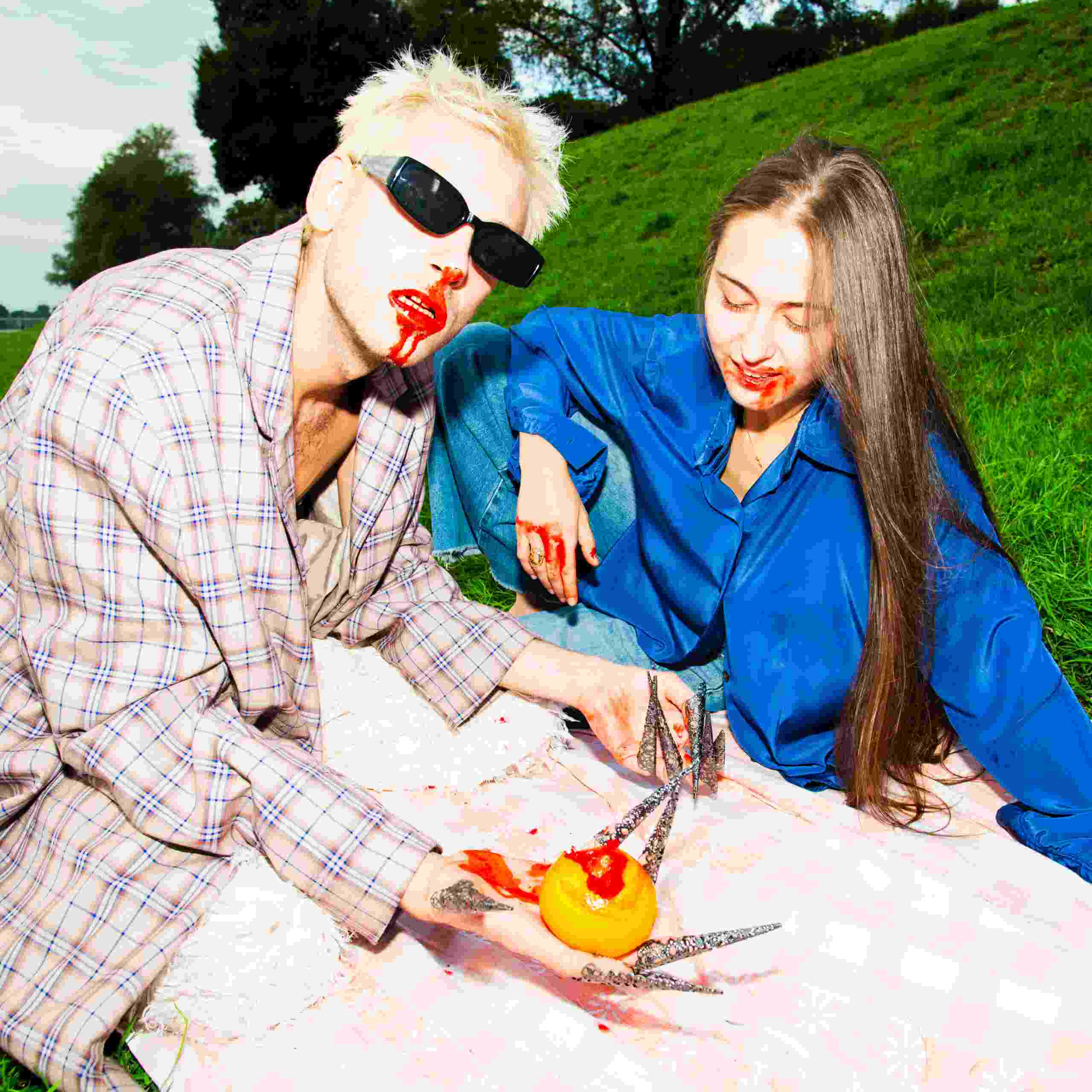 “Fvck Darwin”: Ferrylife e Ilaria Sfiorano l’Anima con un Inno a Chi Si Sente Marginale