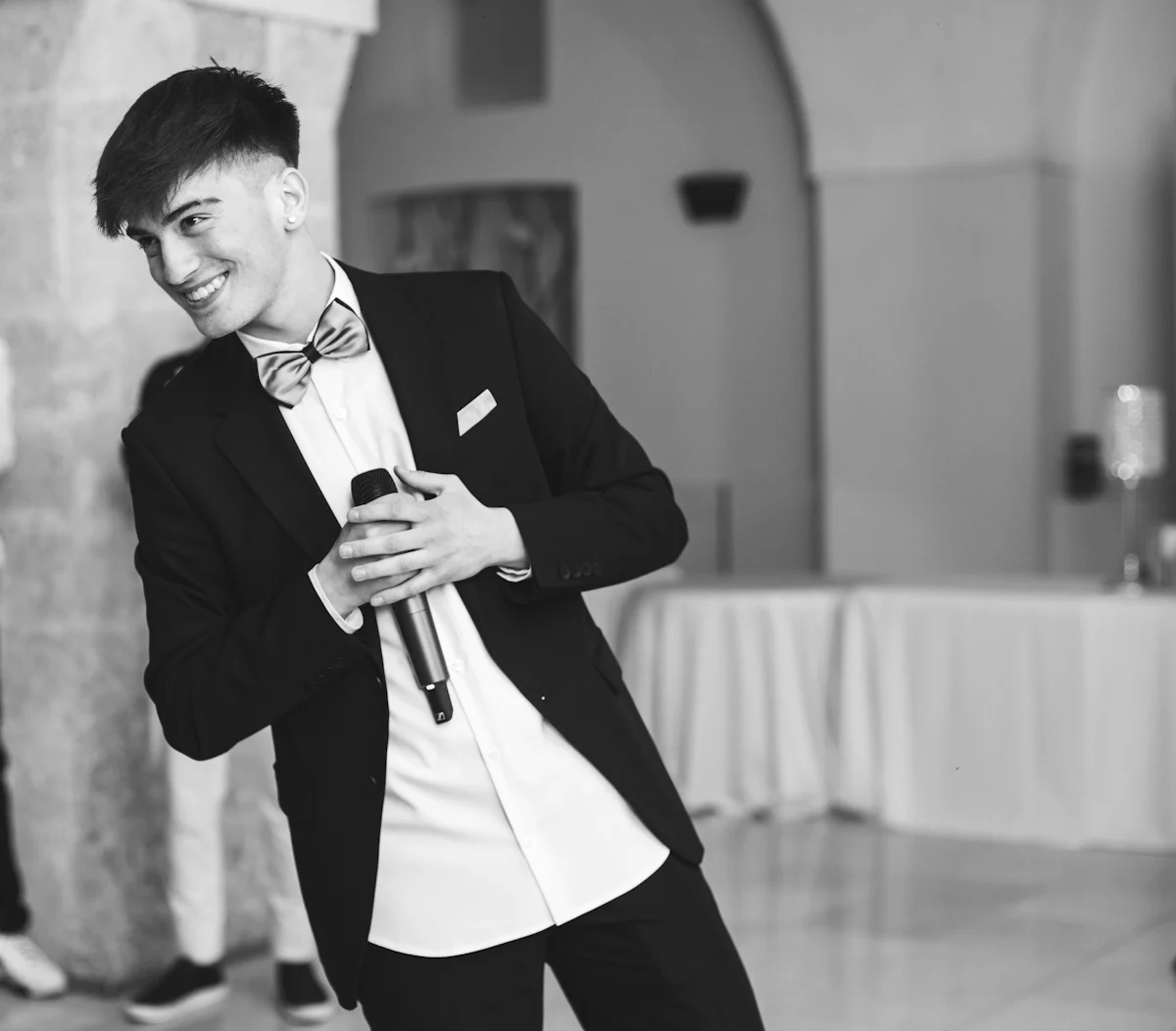 FRANCE: dal 31 gennaio in radio “QUESTA NOTTE FANTASTICA” il nuovo singolo