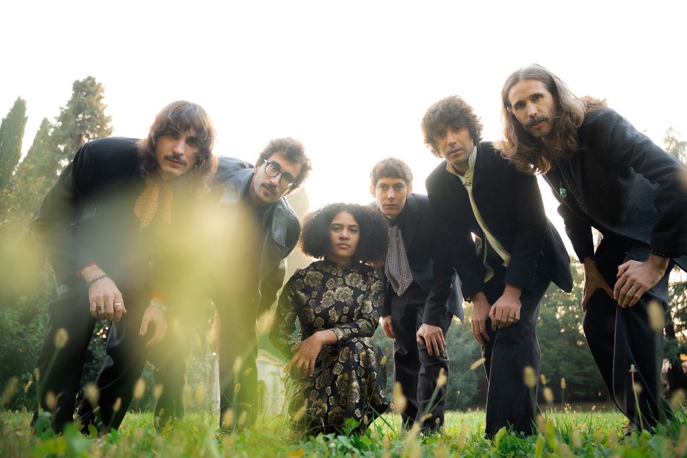 C+C=Maxigross | ADATTAMENTO è il singolo che anticipa il nuovo album in uscita a marzo per Dischi Sotterranei