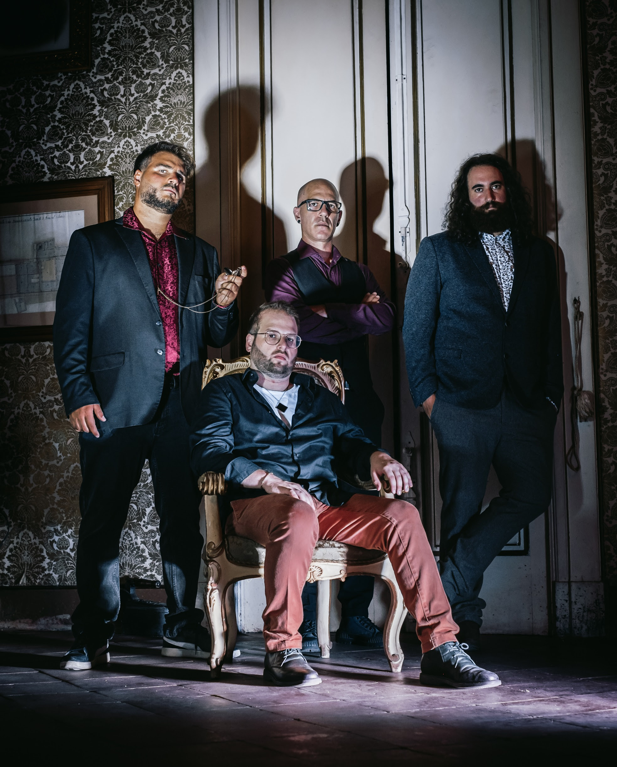 Lanciato in anteprima su Metal Hammer, esce il videoclip di “Something in the way”, classico dei Nirvana rivisitato in chiave doom metal/shoegaze dagli Euthymia