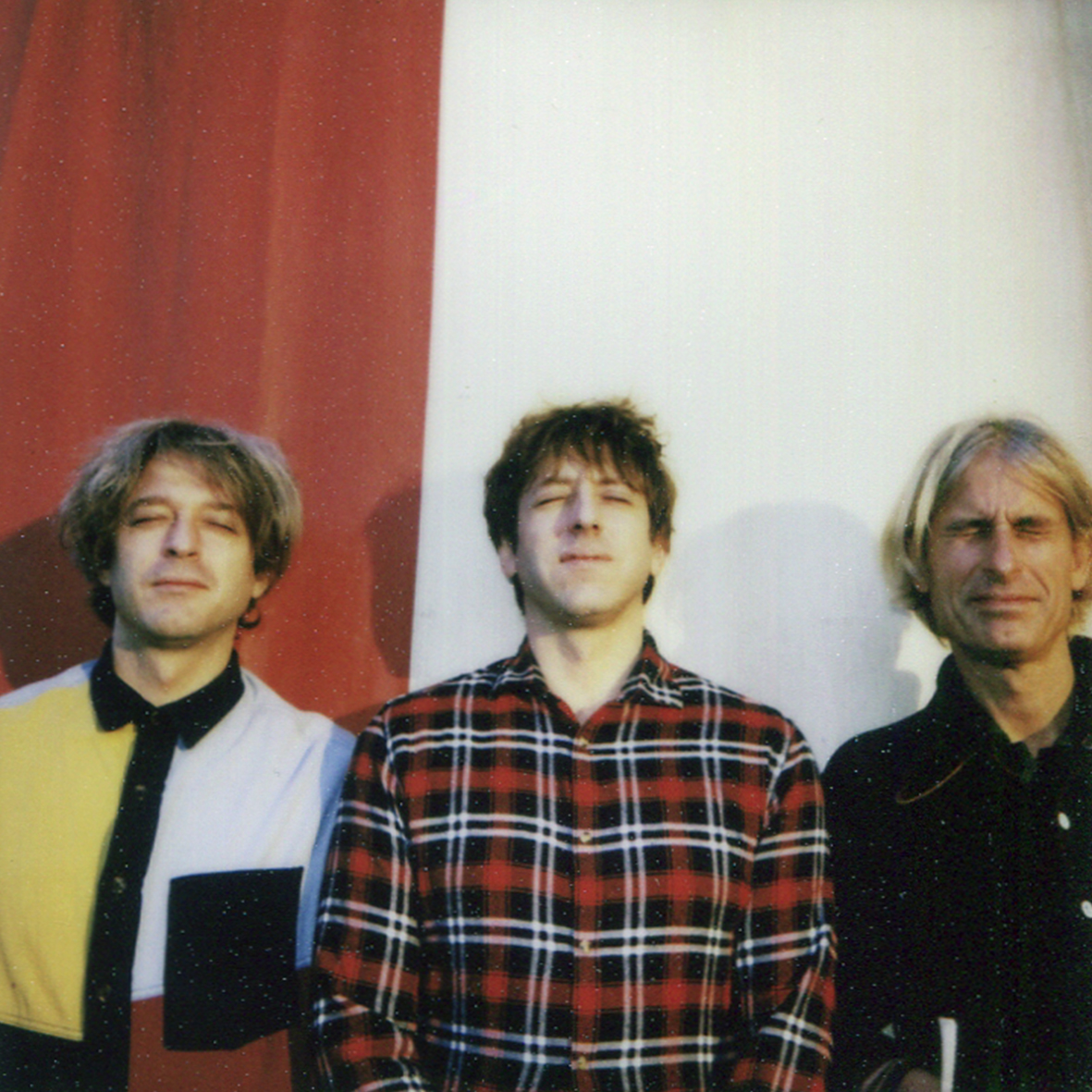 OSAKA FLU: dal 25 febbraio in streaming e in digitale IMMAGINIAMO CHE il nuovo singolo del trio toscano tra punk, indie e synth-pop