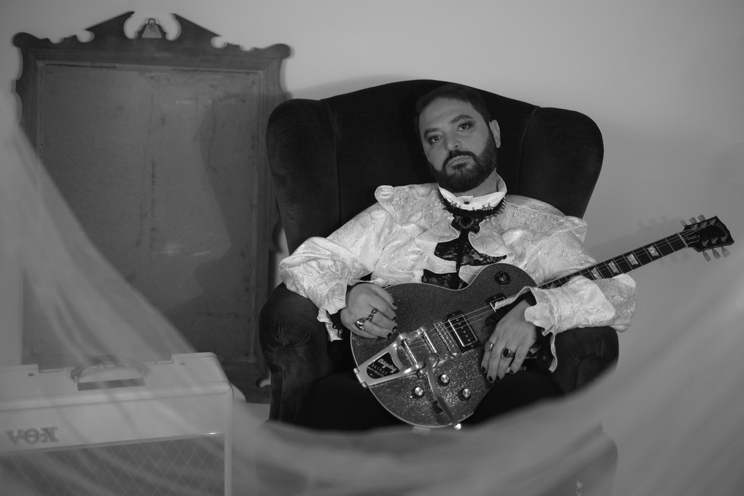 Oggi in anteprima su Sky TG24 il videoclip di “Insetti” di Stefano Attuario