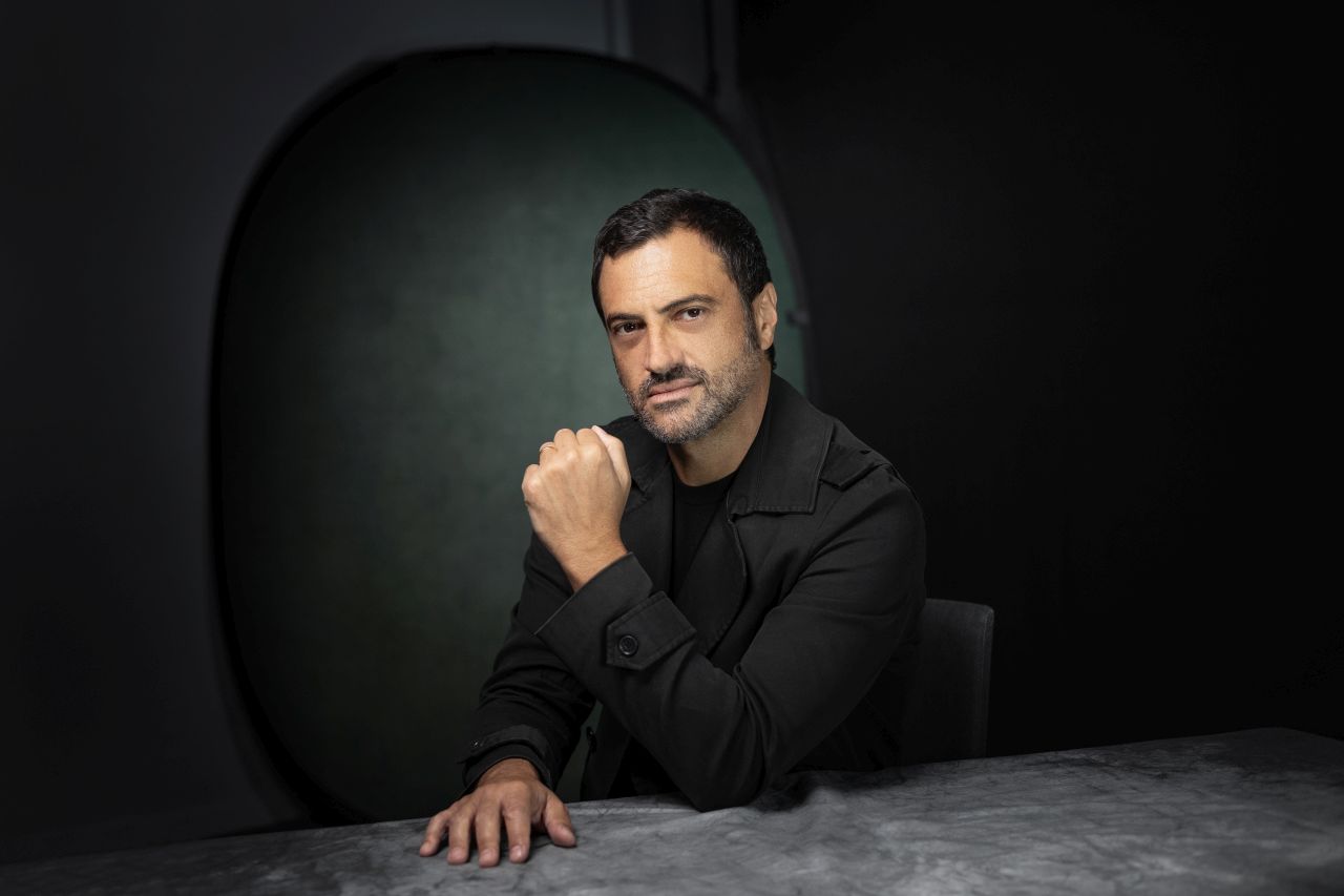 Cosa sono le “Speed up songs” e come cambiano il modo di pensare e fruire la musica? Lo racconta MASSIMO BONELLI nel libro “Play. Tutto quello che c’è da sapere sulla musica attuale”.