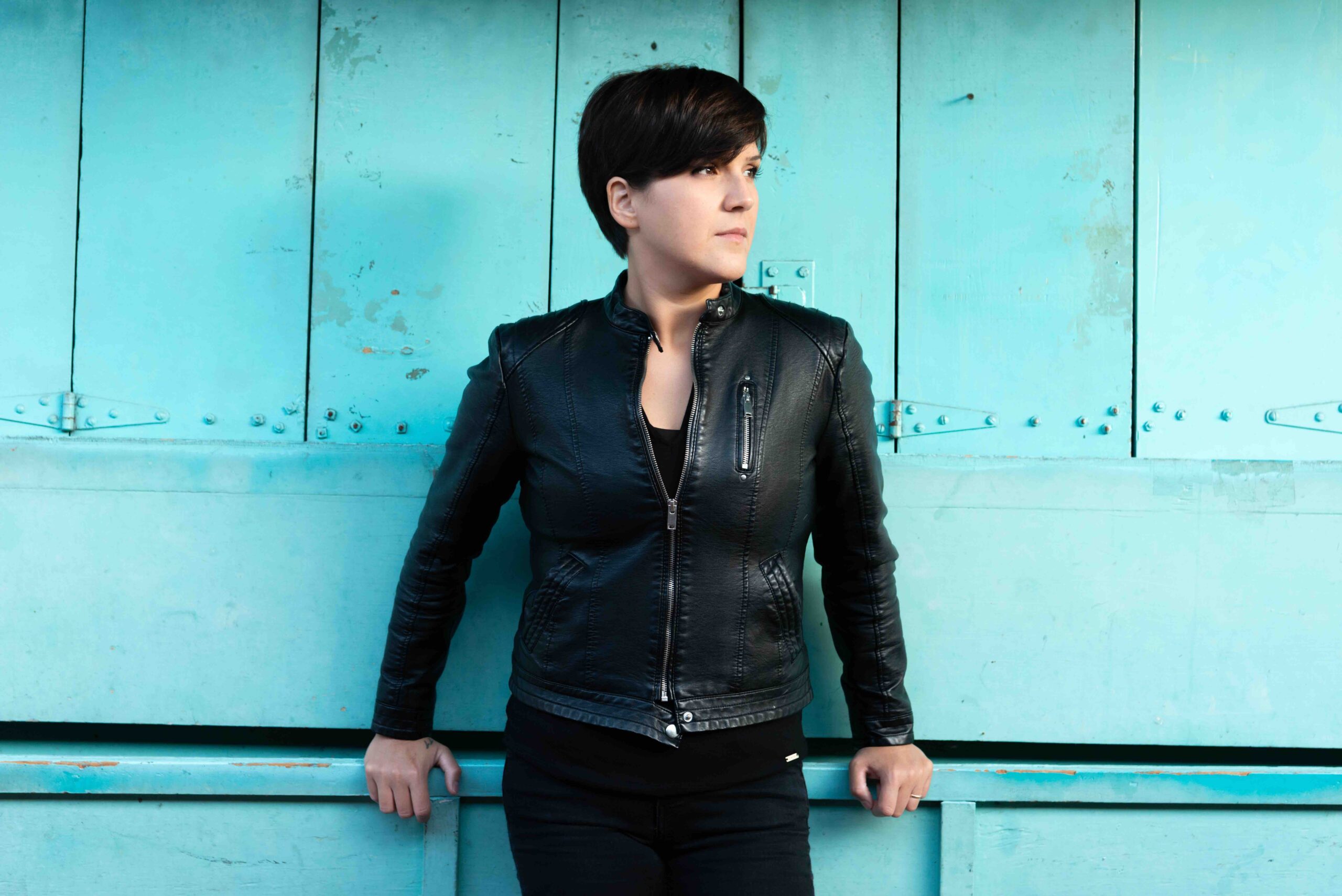 Irene Loche: in radio e in digitale il nuovo singolo “Thinking That I’m Crazy”