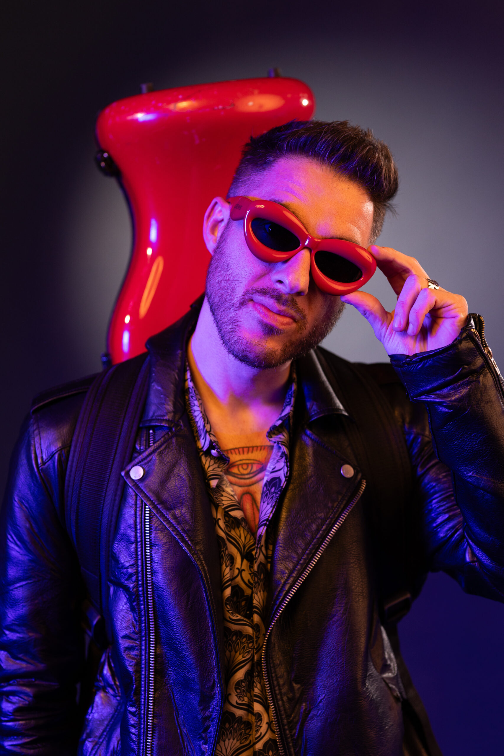 “Sognare l’universo”: Francesco tra jazz, punk e curiosità esistenziale