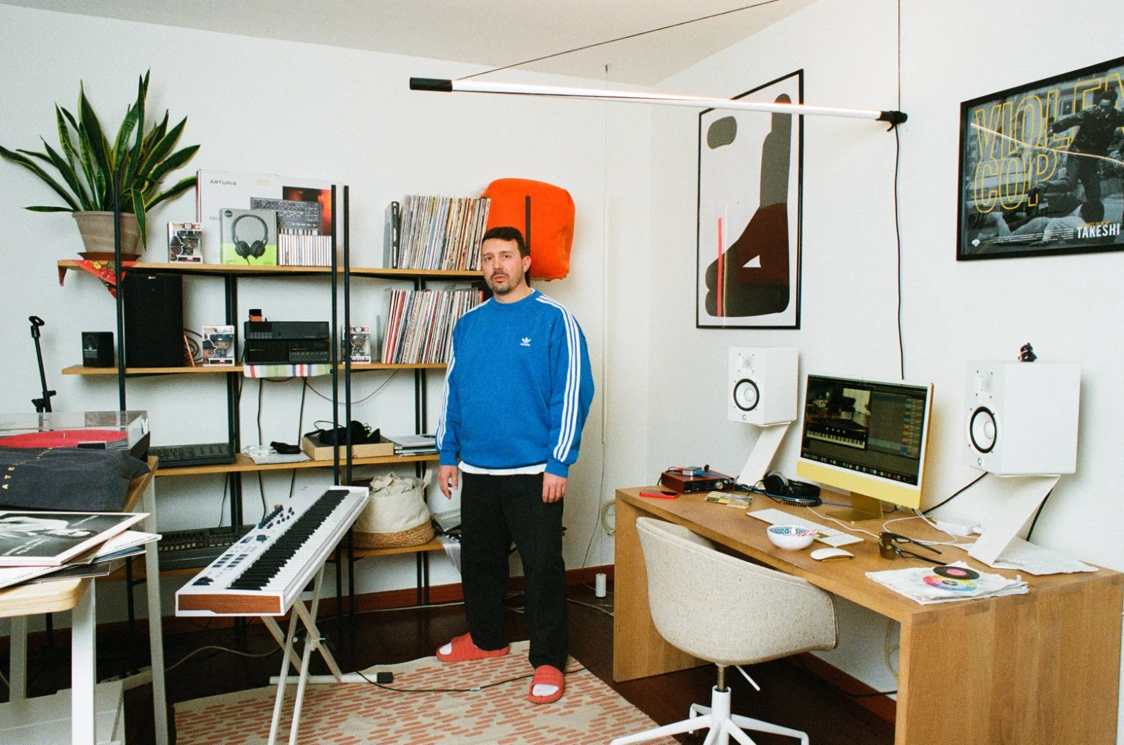 Santiago Digital pubblica il nuovo singolo “Perry”: un viaggio stralunato tra suoni soul, suggestioni reggae e malinconie leggere