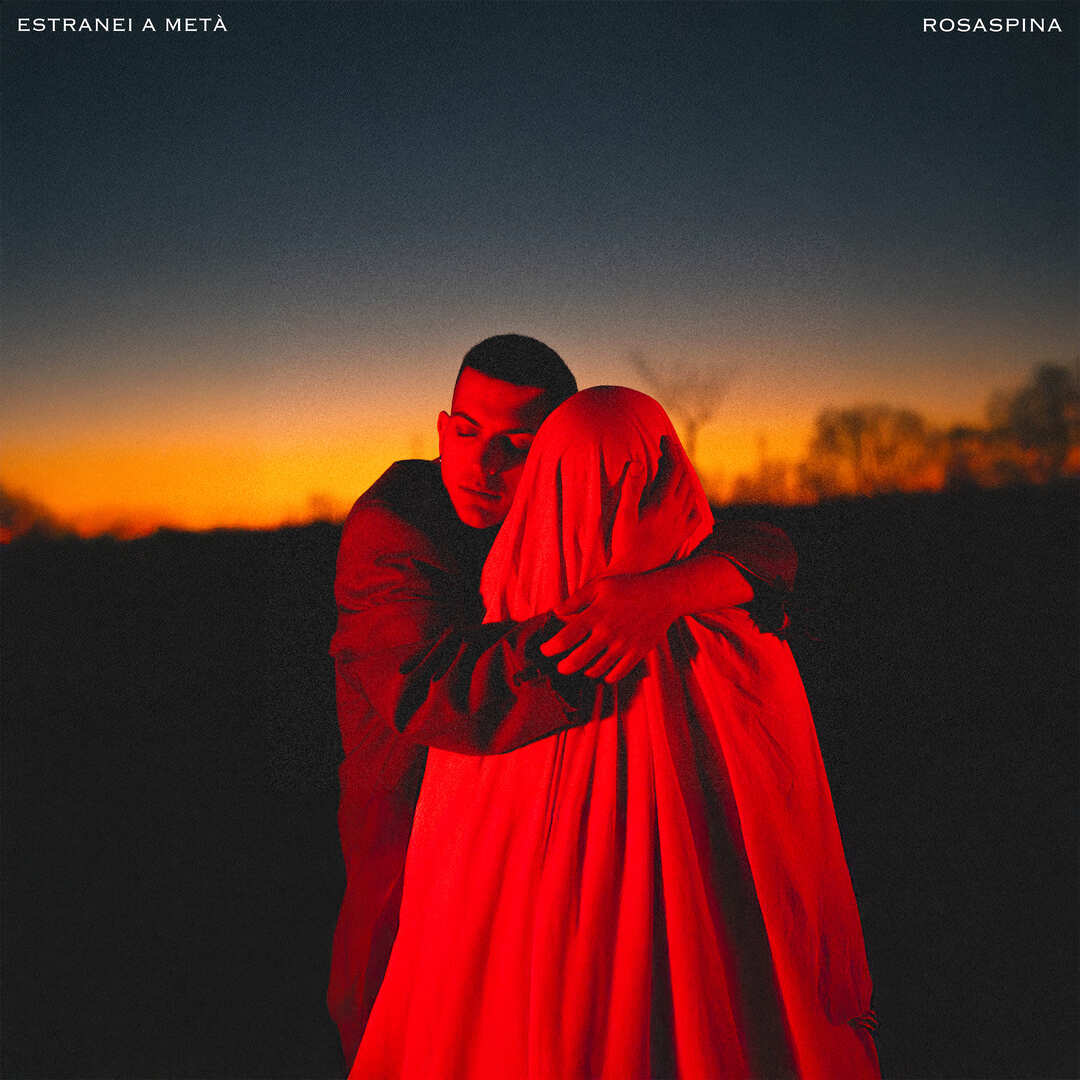 “Estranei a metà” è il nuovo singolo electropop di Rosaspina, fuori il 23 maggio
