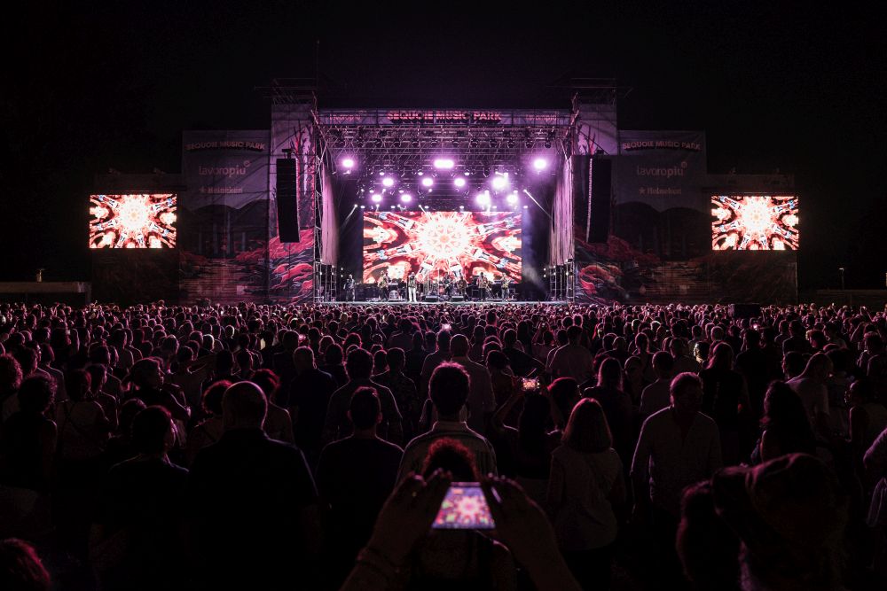 Cresce l’attesa per la quinta edizione di SEQUOIE MUSIC PARK, dal 17 giugno al 20 luglio al Parco delle Caserme Rosse di BOLOGNA