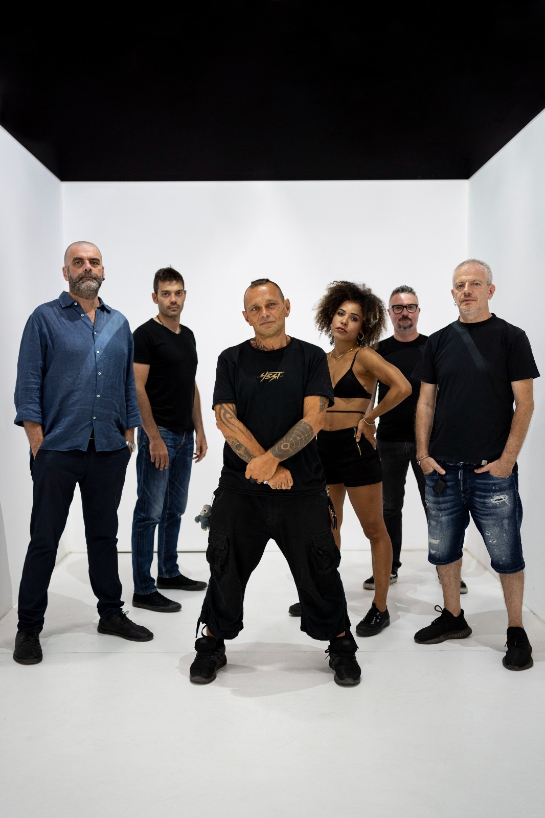 VELENO, THE PASSENGER, 99 POSSE, TRE ALLEGRI RAGAZZI MORTI, SANGUMARU E LAURENGEL: AL CASTELLO VOLANTE DI CORIGLIANO D’OTRANTO, LA DICIANNOVESIMA EDIZIONE DEL SEI FESTIVAL DI COOLCLUB PROSEGUE TRA MUSICA, DANZA E LIBRI