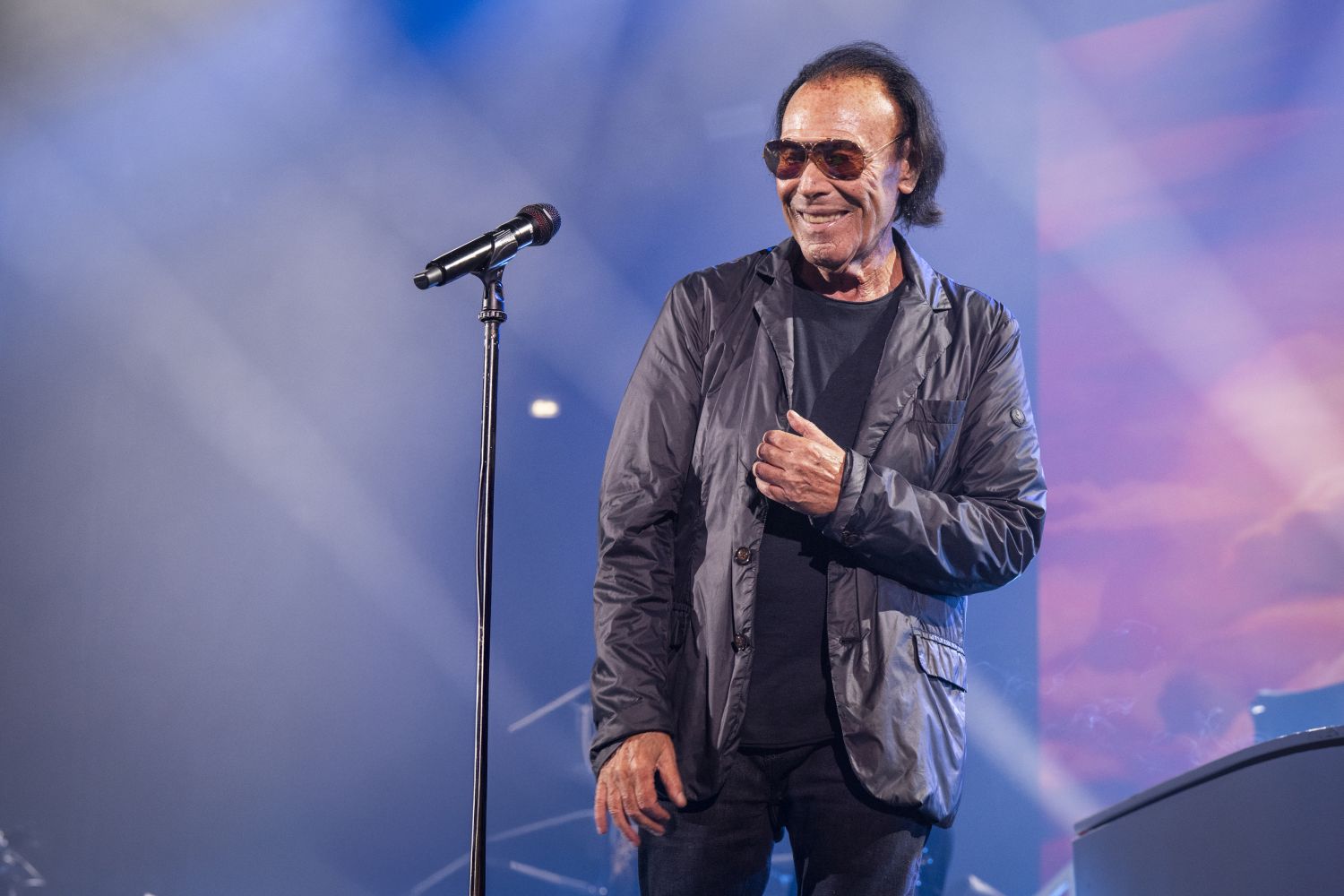 ANTONELLO VENDITTI: al via domani da Roma il tour “NOTTE PRIMA DEGLI ESAMI 40TH ANNIVERSARY – 2025 EDITION” con 3 date sold out alle Terme di Caracalla (domani, giovedì 19 e sabato 21 giugno)