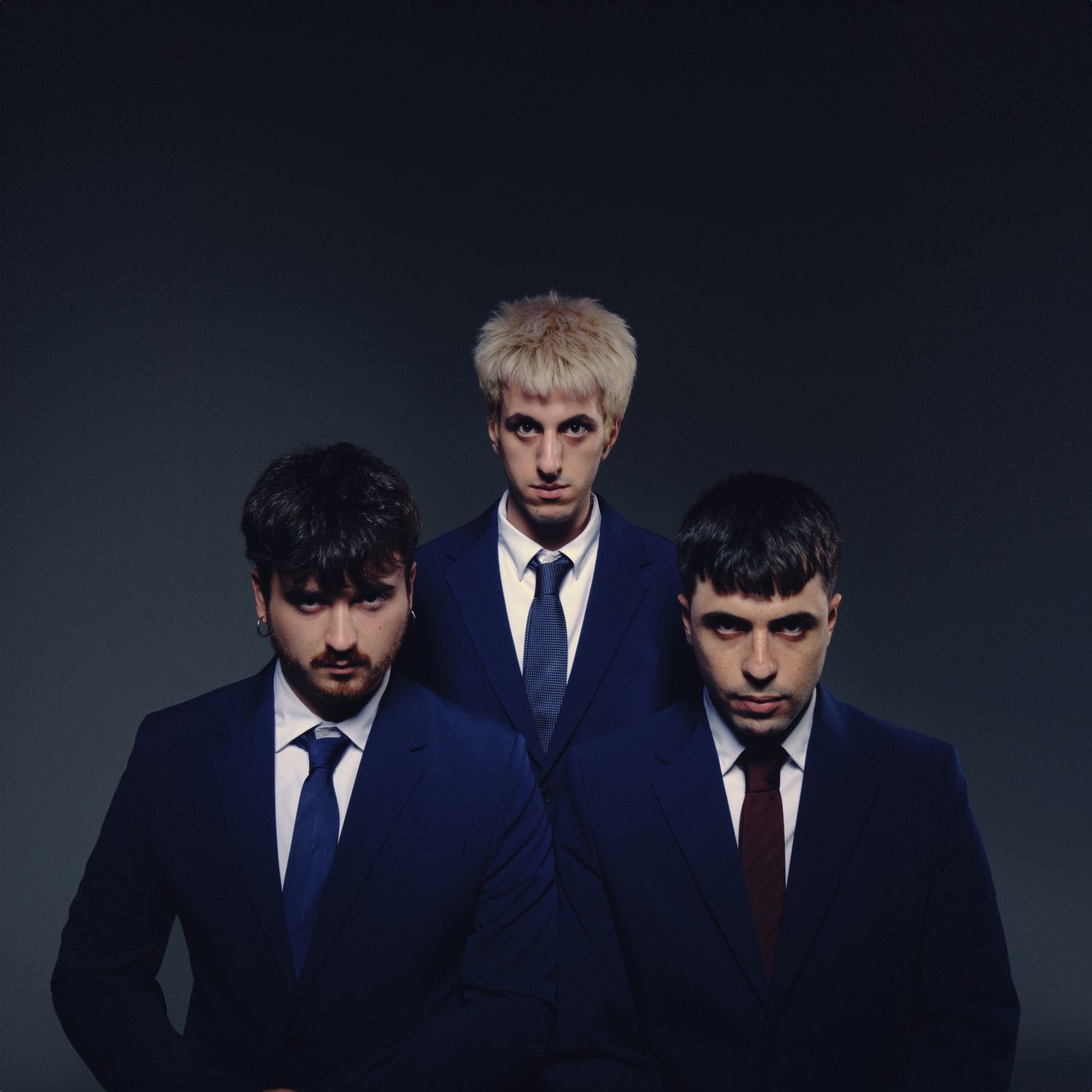 Proseguono i concerti al PARCO DELLE CASERME ROSSE DI BOLOGNA con “BOnsai”, la rassegna estiva piccola ma… preziosa! Il prossimo appuntamento è martedì 24 giugno alle ore 20.30, con il collettivo rap romano FUCKYOURCLIQUE