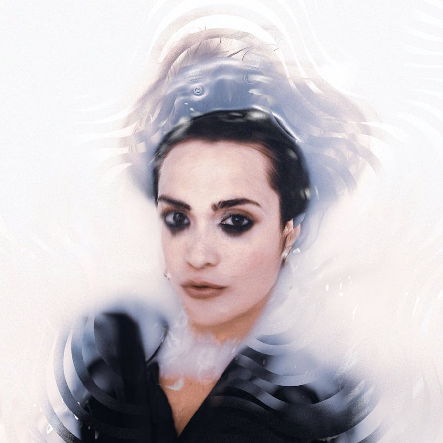 ELENA ROMANO: dal 6 giugno in radio “ESTRANEO” il nuovo singolo estratto dall’EP “LORENA”