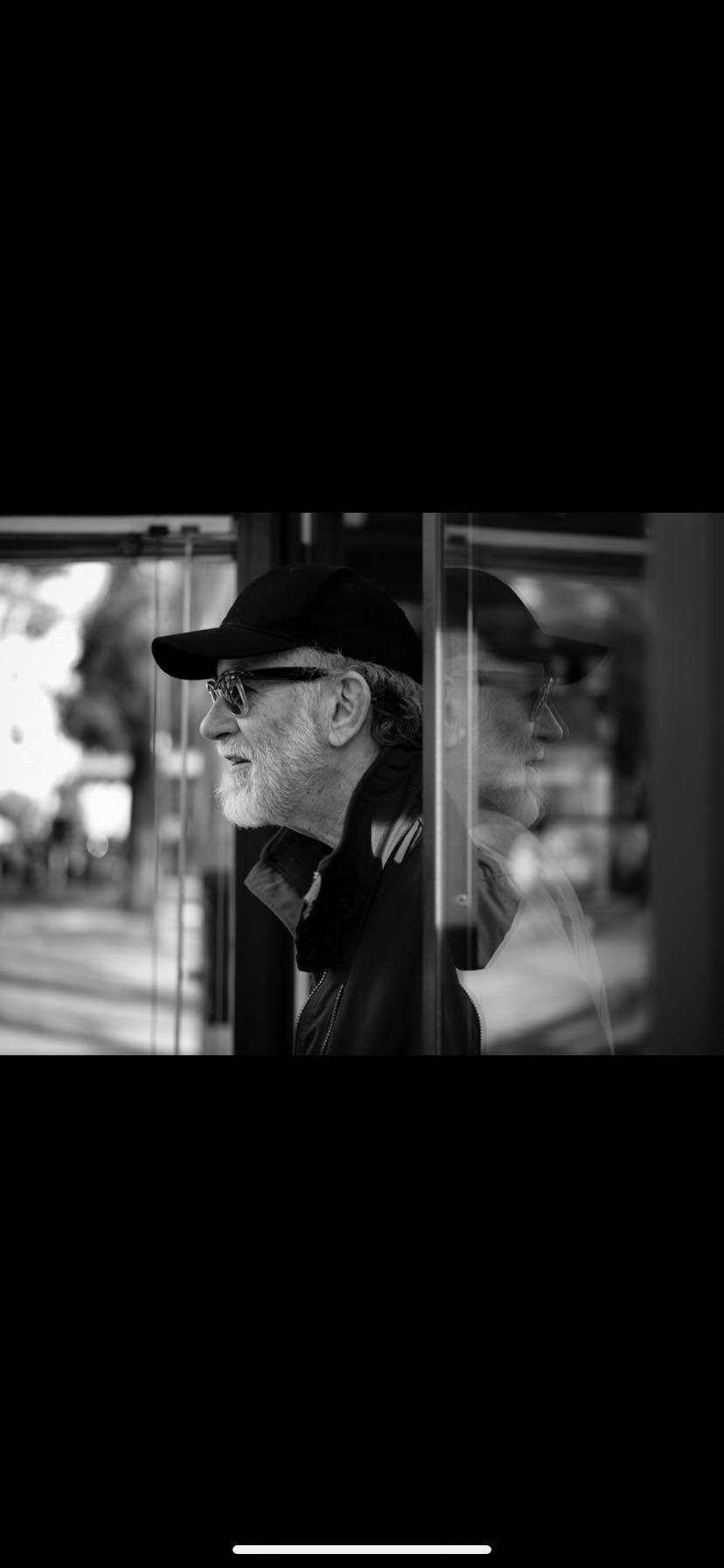 “FRANCESCO DE GREGORI. NEVERGREEN” (un film di STEFANO PISTOLINI) al cinema dall’11 al 17 settembre, dopo l’anteprima (Fuori Concorso) all’82. MOSTRA INTERNAZIONALE D’ARTE CINEMATOGRAFICA DI VENEZIA