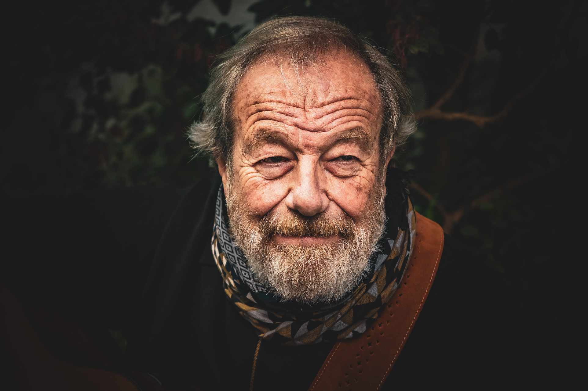 FERENTINO (FROSINONE) – TORNA FERENTINO ACUSTICA FESTIVAL – IL 26 LUGLIO CONCERTO DI EDOARDO DE ANGELIS