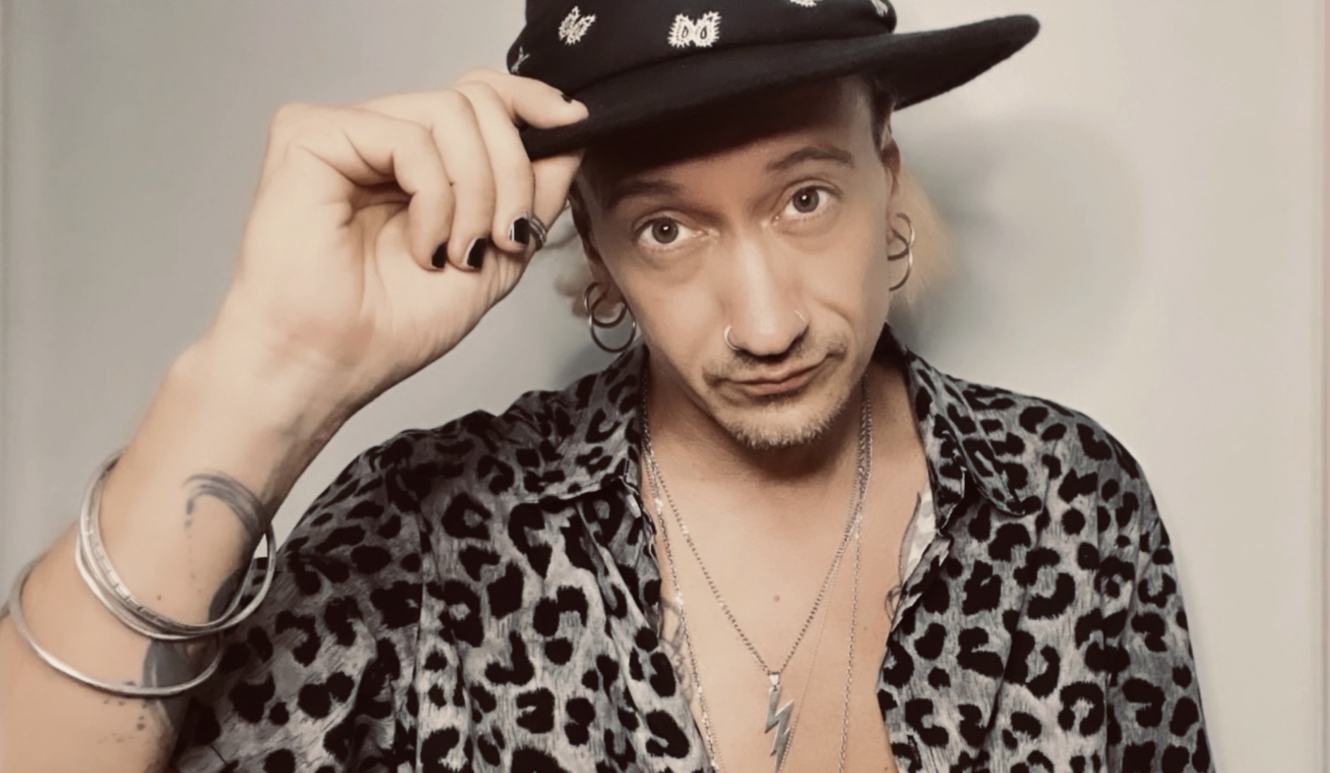 NOTTETEMPO:”BASILICO”. Anche in amore ci vuole il pollice verde