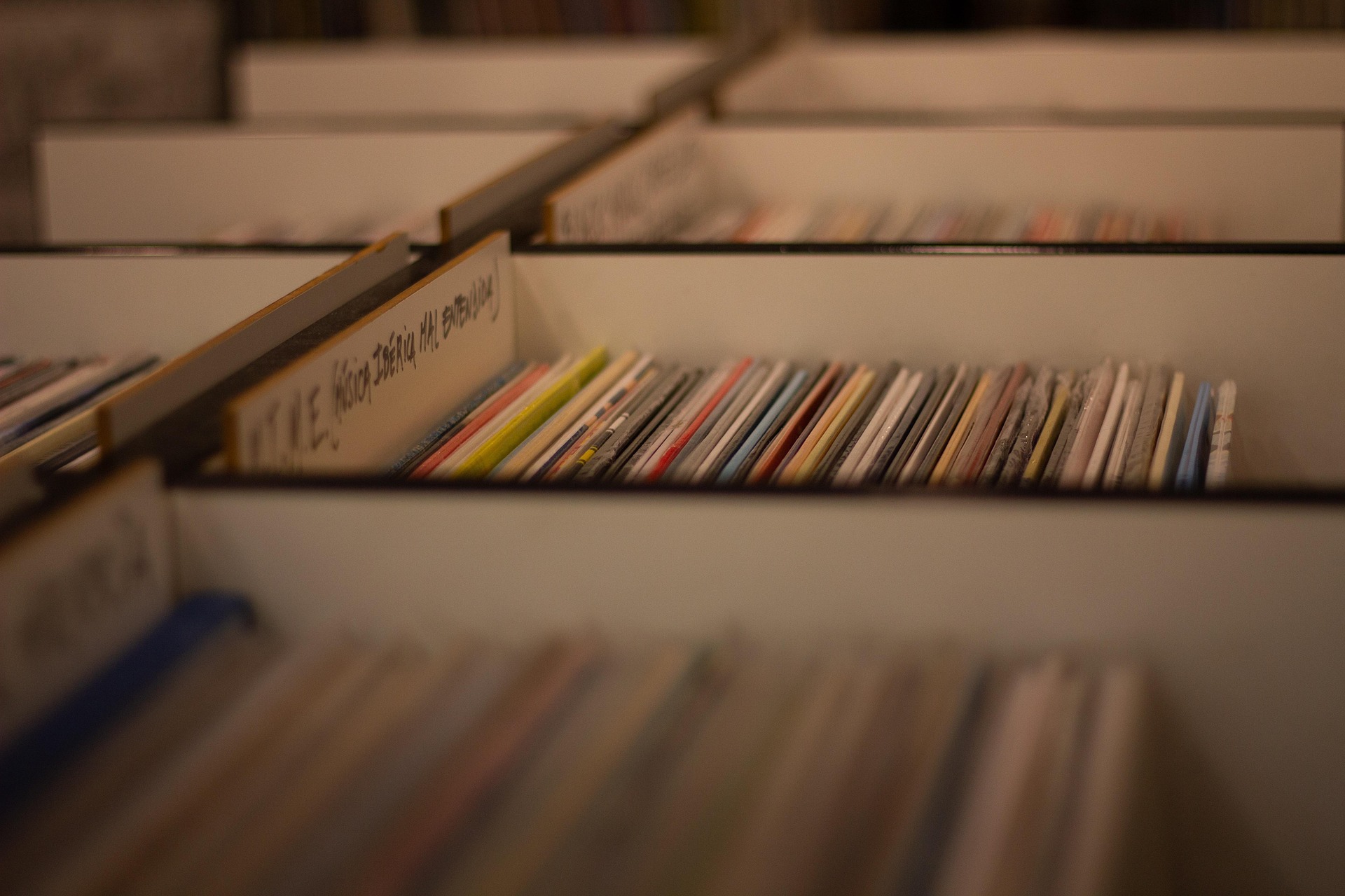 Gli indipendenti di tutto il mondo chiedono la fine del consolidamento anticoncorrenziale nell’industria musicale