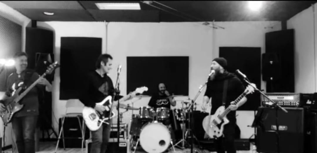 ATARAXIC VOID \\ “BROKEN SHADOW”. Quando anche la nostra ombra ci sembra rotta. Posta in arrivo