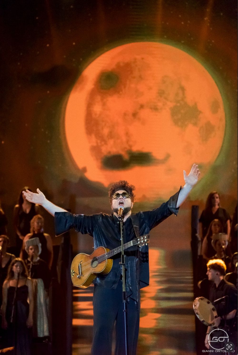 Il 9 settembre in prima serata su RAI2 (e in contemporanea su Rai Radio 2) “LA NOTTE DEI SERPENTI”, il concertone ideato e diretto dal Maestro ENRICO MELOZZI e condotto da ANDREA DELOGU