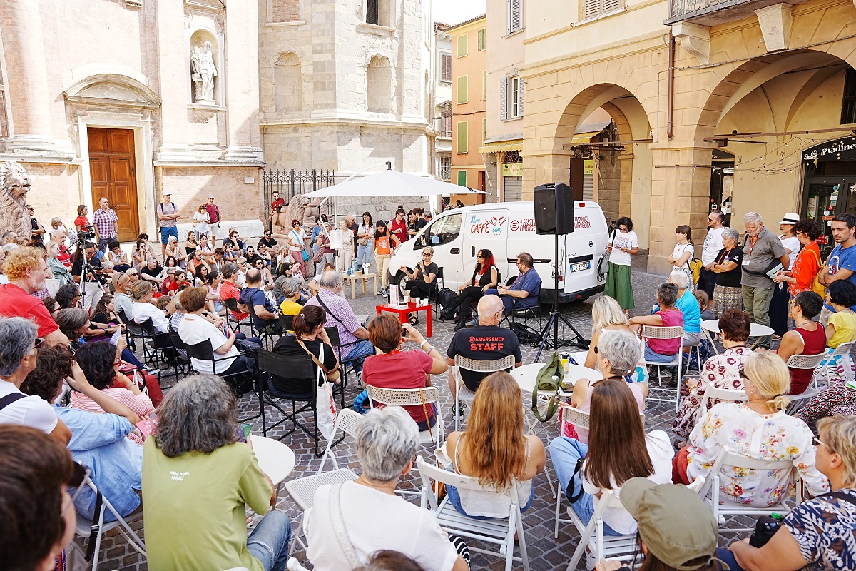 Al via le prenotazioni gratuite al Festival di Emergency (Reggio Emilia, 5/7 settembre)