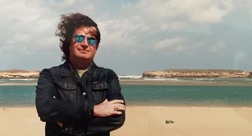 Dopo il successo dei recenti appuntamenti, STEFANO SENARDI, mercoledì 20 agosto, presenta il suo libro “La musica è un lampo” (Fandango) a Ceriana (Imperia)