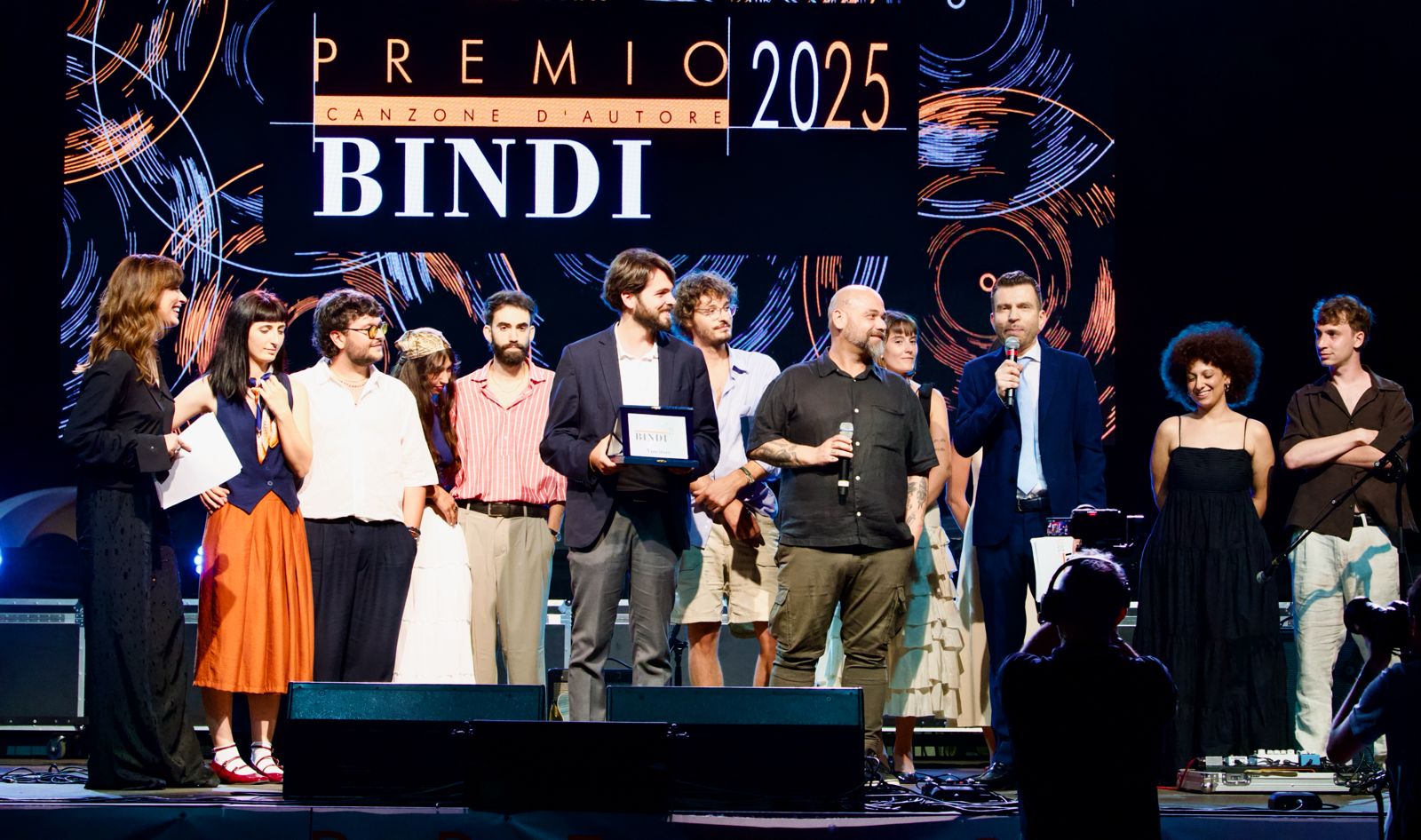 Premio Bindi 2025: il 16 agosto lo speciale su Rai 3  
