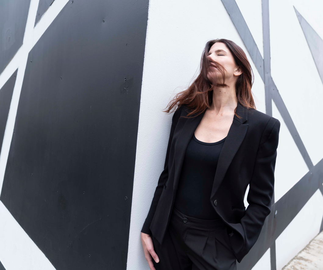 DAGMAR’S COLLECTIVE: dal 10 ottobre in streaming e in digitale SYMMETRY il nuovo disco del collettivo tra jazz e pop capitanato dalla cantante DAGMAR SEGBERS