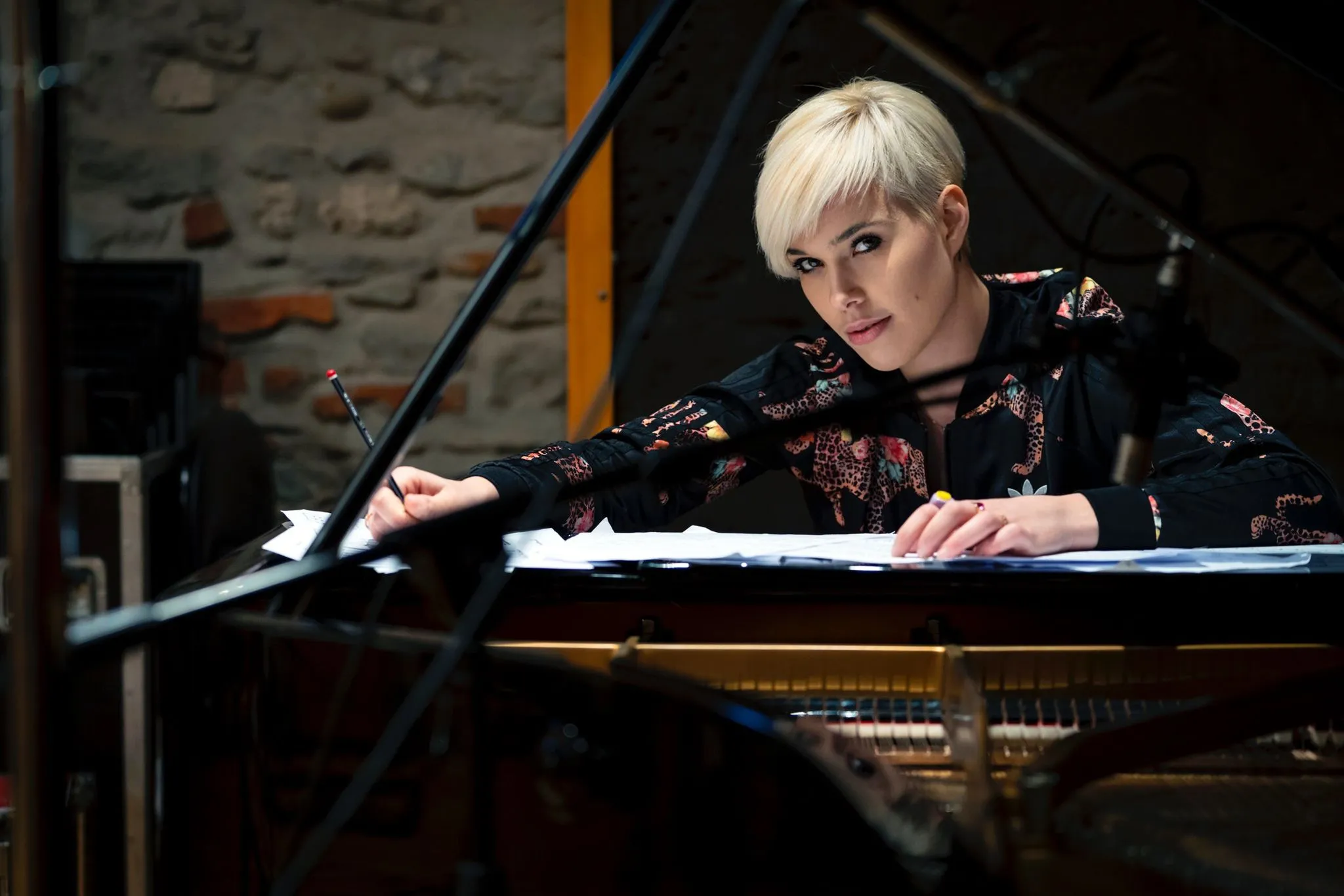 Giulia Mazzoni: “404: Woman not Found”, quando la musica diventa resistenza digitale