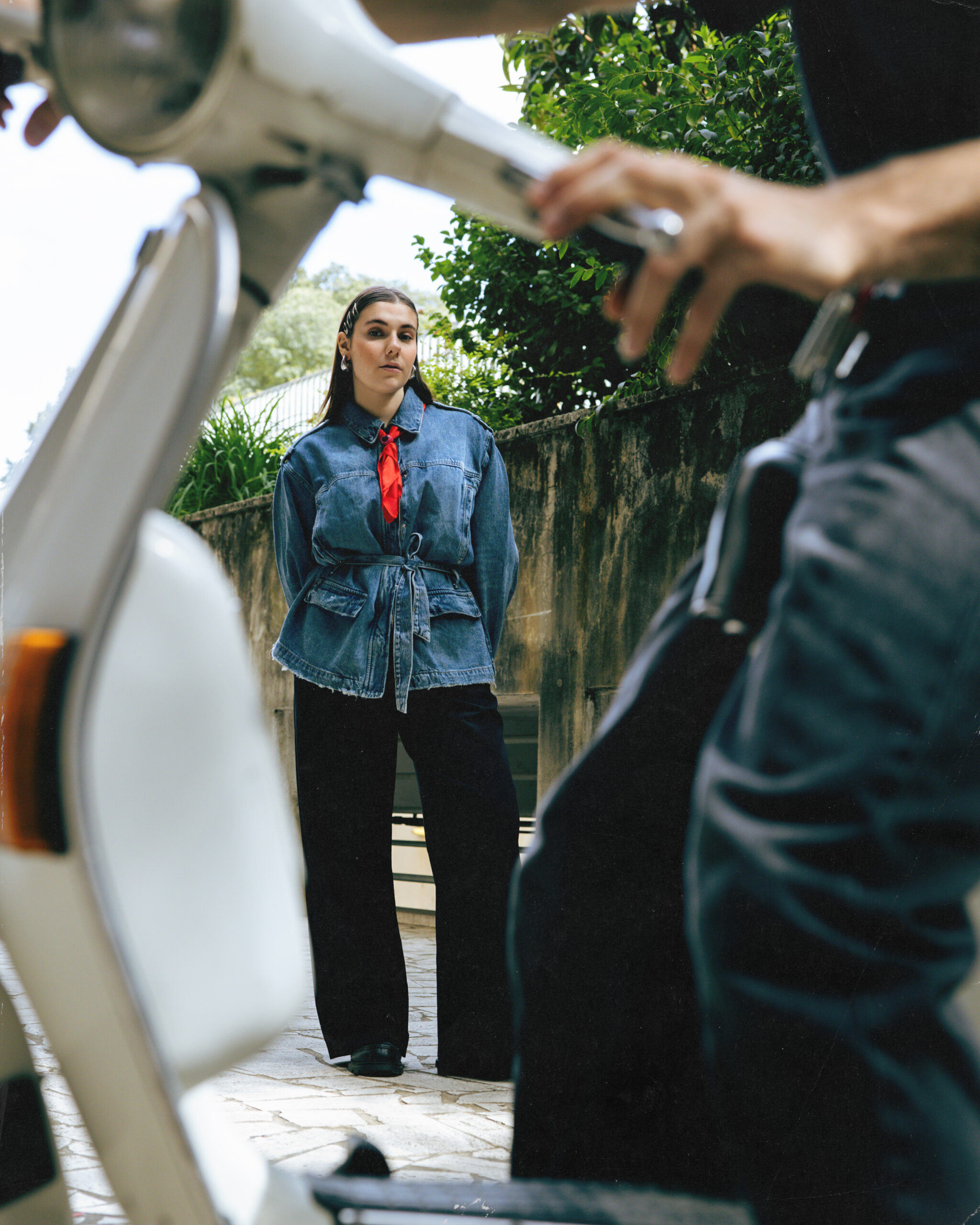 “Le tue mani, la tua moto”, il nuovo brano di Gioia Lucia