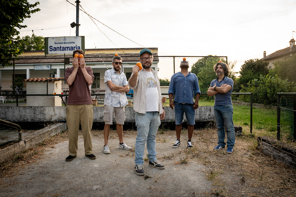 “Poeta” è il nuovo singolo di Mike Orange