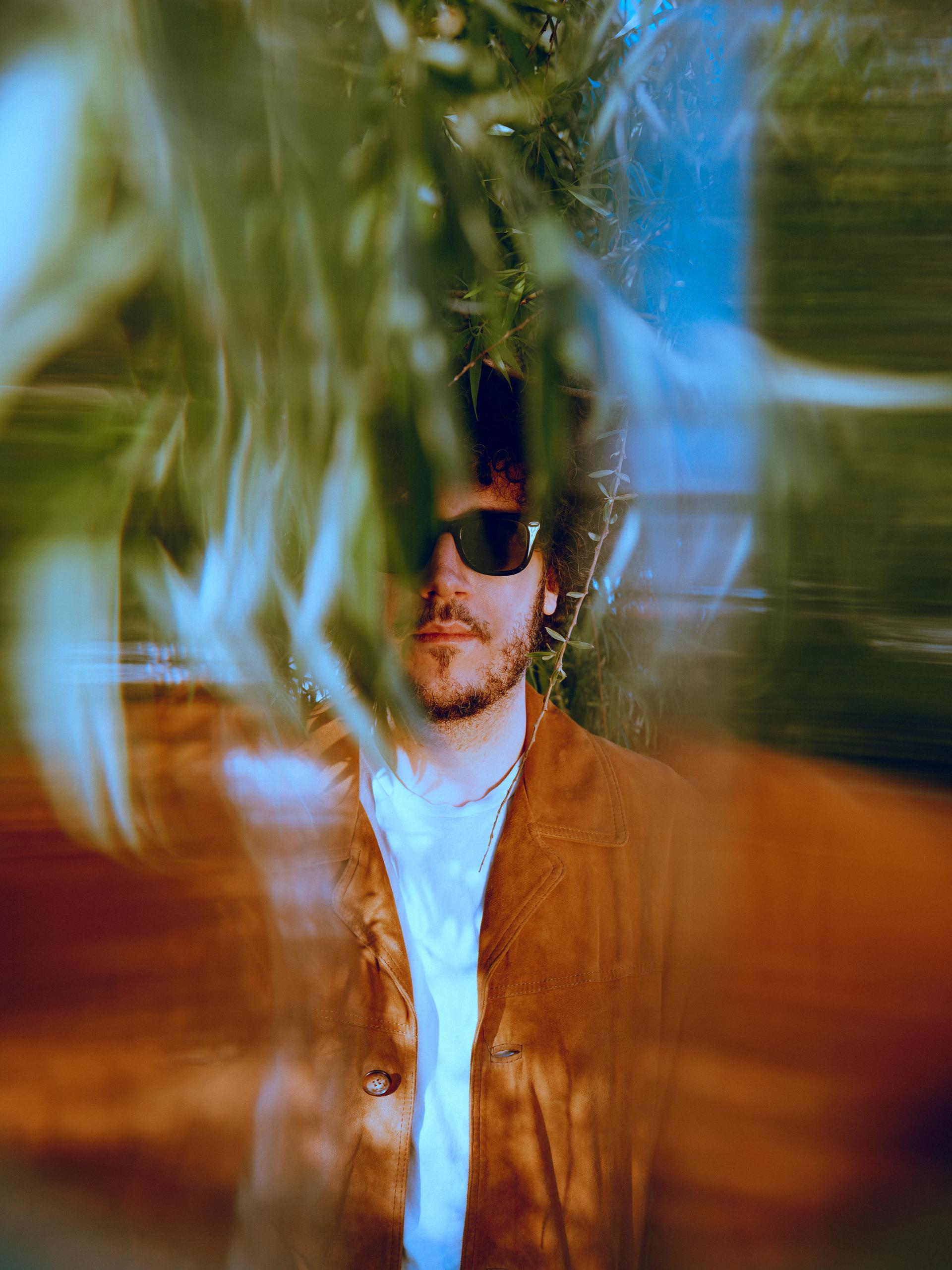 NICOLÒ CARNESI annuncia le prime date di presentazione nei club di “Ananke”, il nuovo album