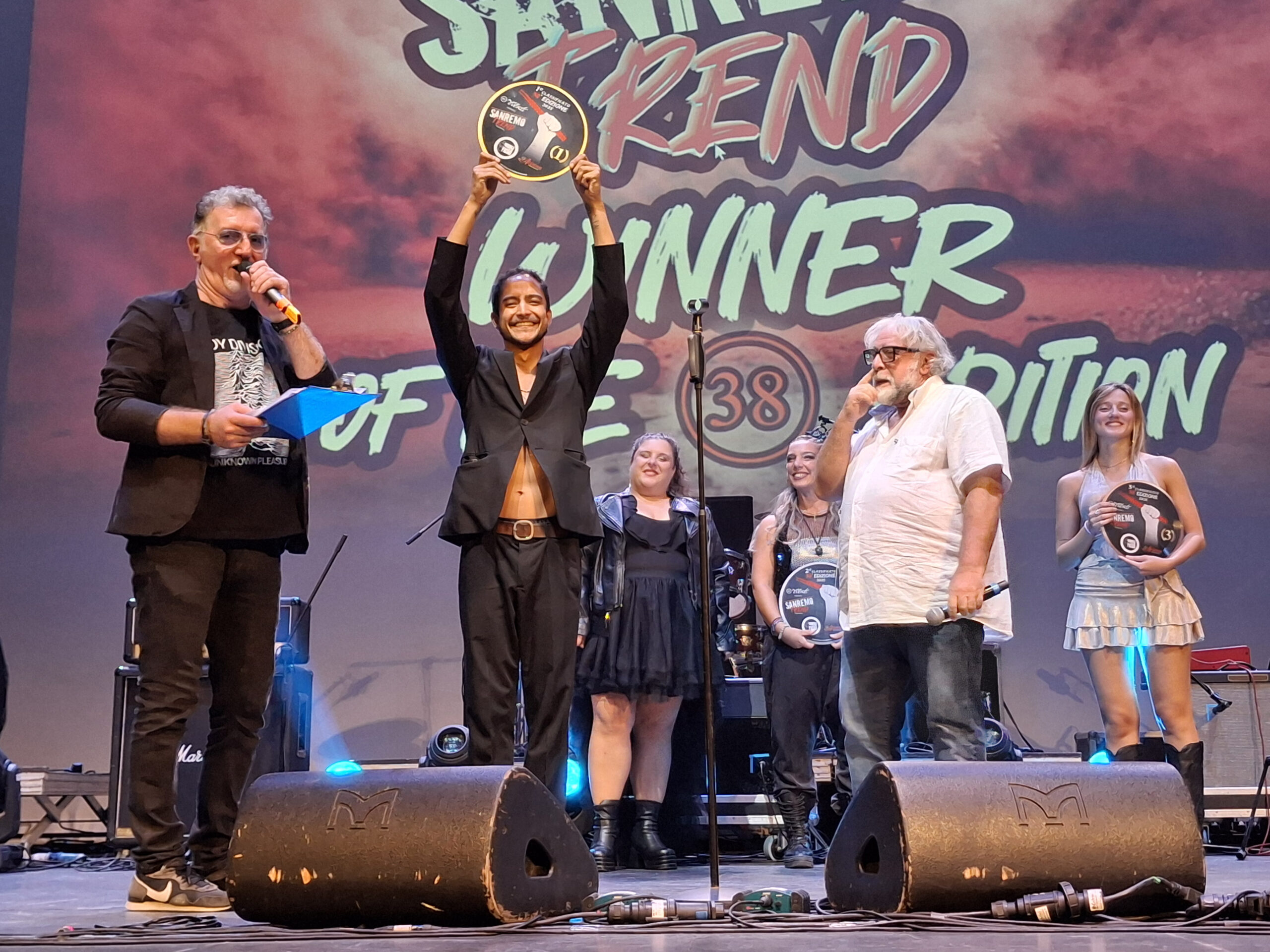 SANREMO ROCK & SANREMO TREND 2025  Si concludono con successo le finali del “Sanremo Rock & Sanremo Trend” al Teatro Ariston di Sanremo.   Vincono i NovaBlue per la categoria Rock e Eden per la categoria Trend