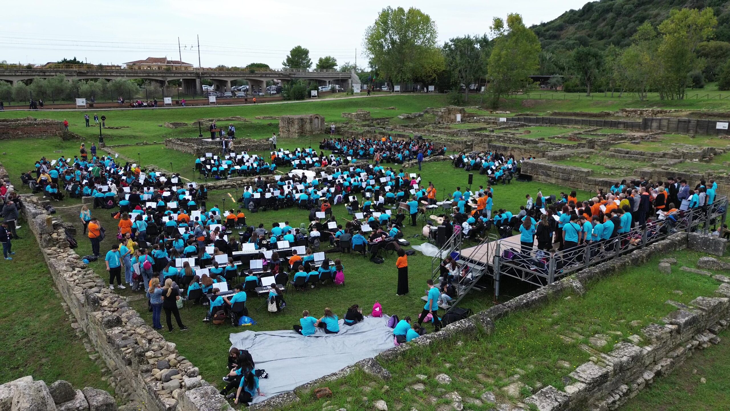 Music for People 2025 – oltre 800 giovanissimi musicisti nell’Area Archeologica di Velia (Sa)