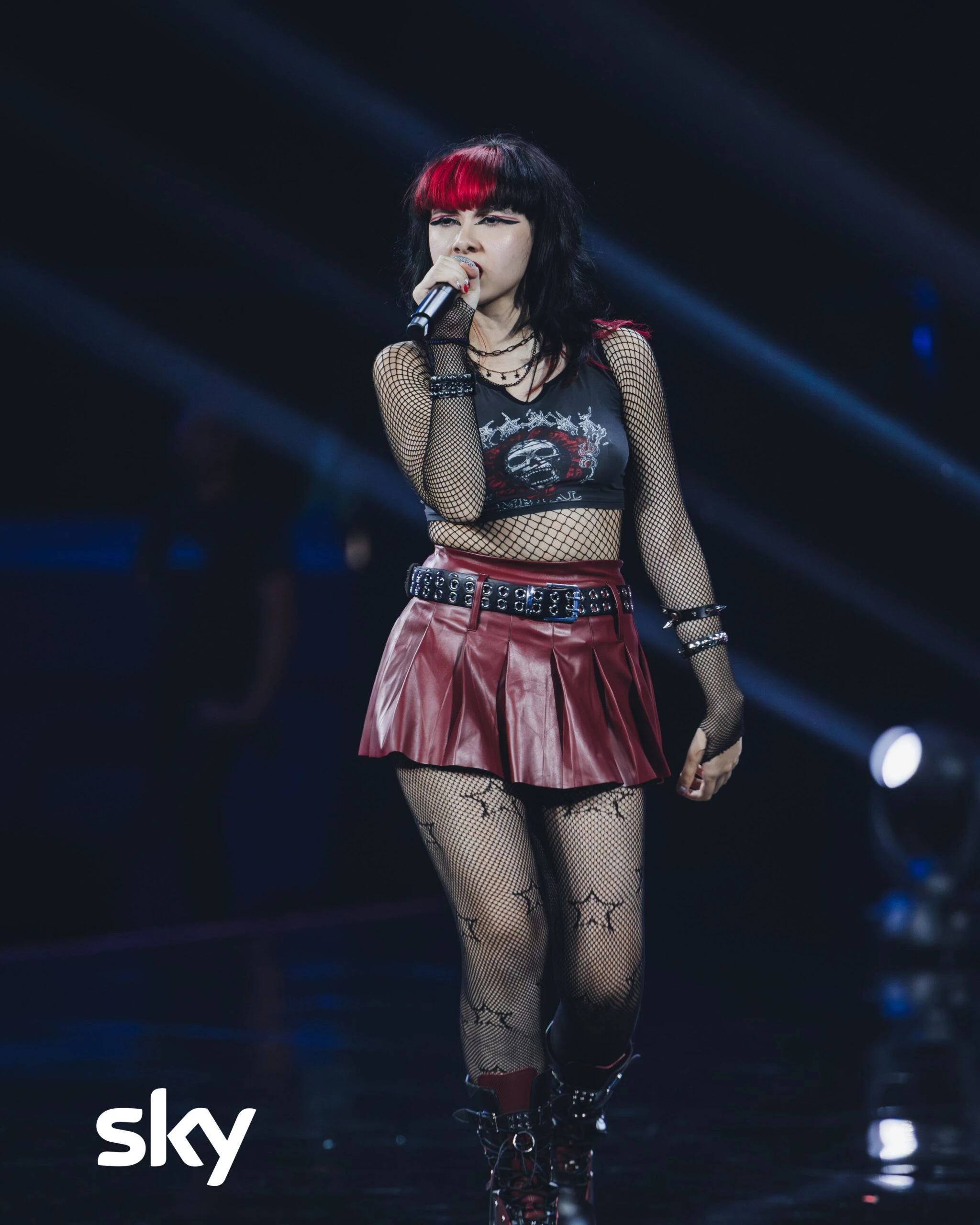 Nella sesta puntata di “X Factor 2025” su Sky sono nate le 4 squadre dei giudici del talent show – Ecco i 12 finalisti -IO Donna