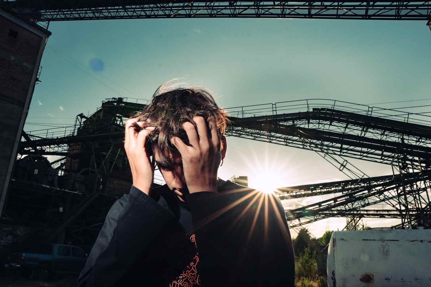 d!base: online il videoclip di “:::combattiamo”