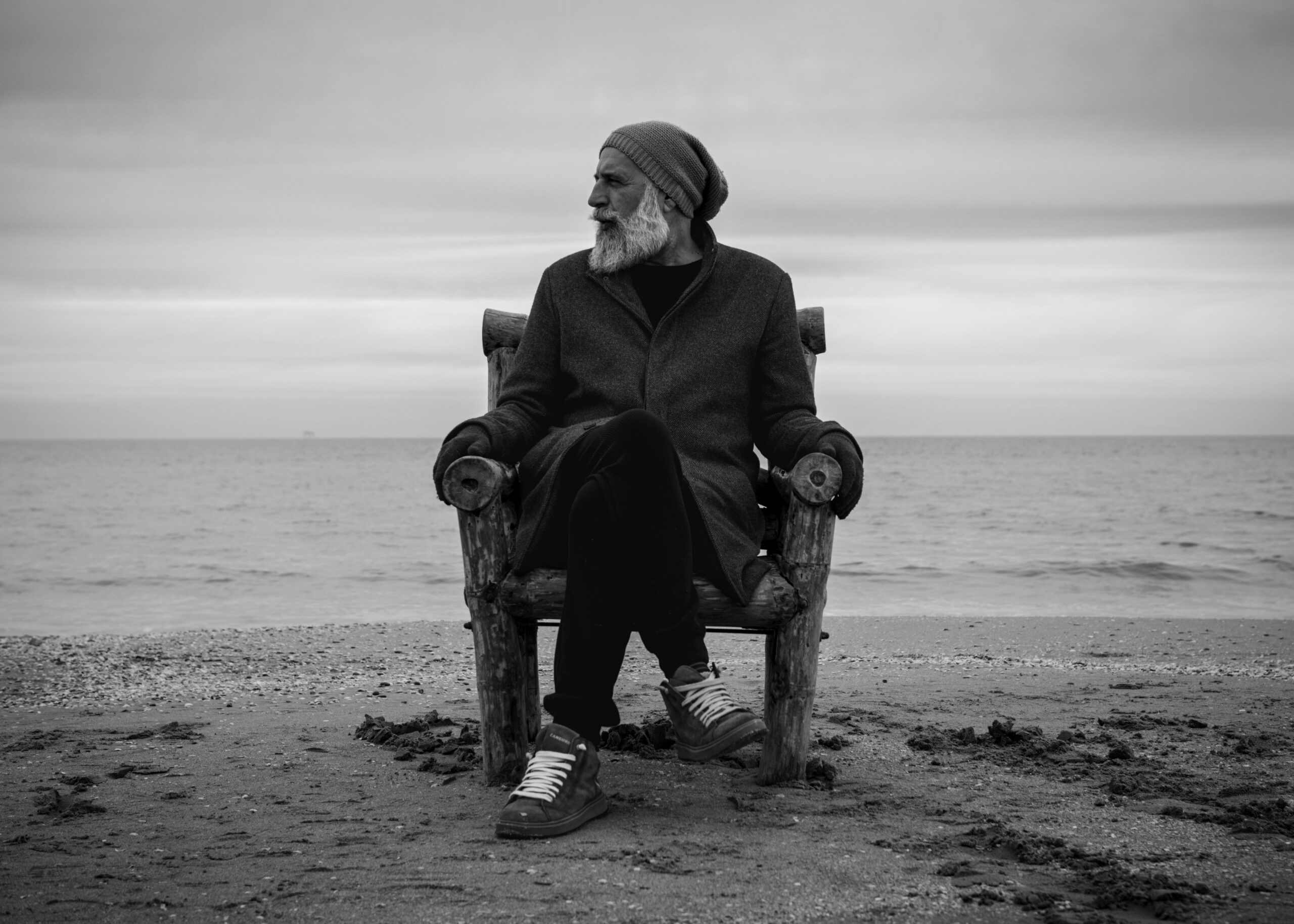 QUASI MORTI di LORIS DALI’ ha un bellissimo video live!