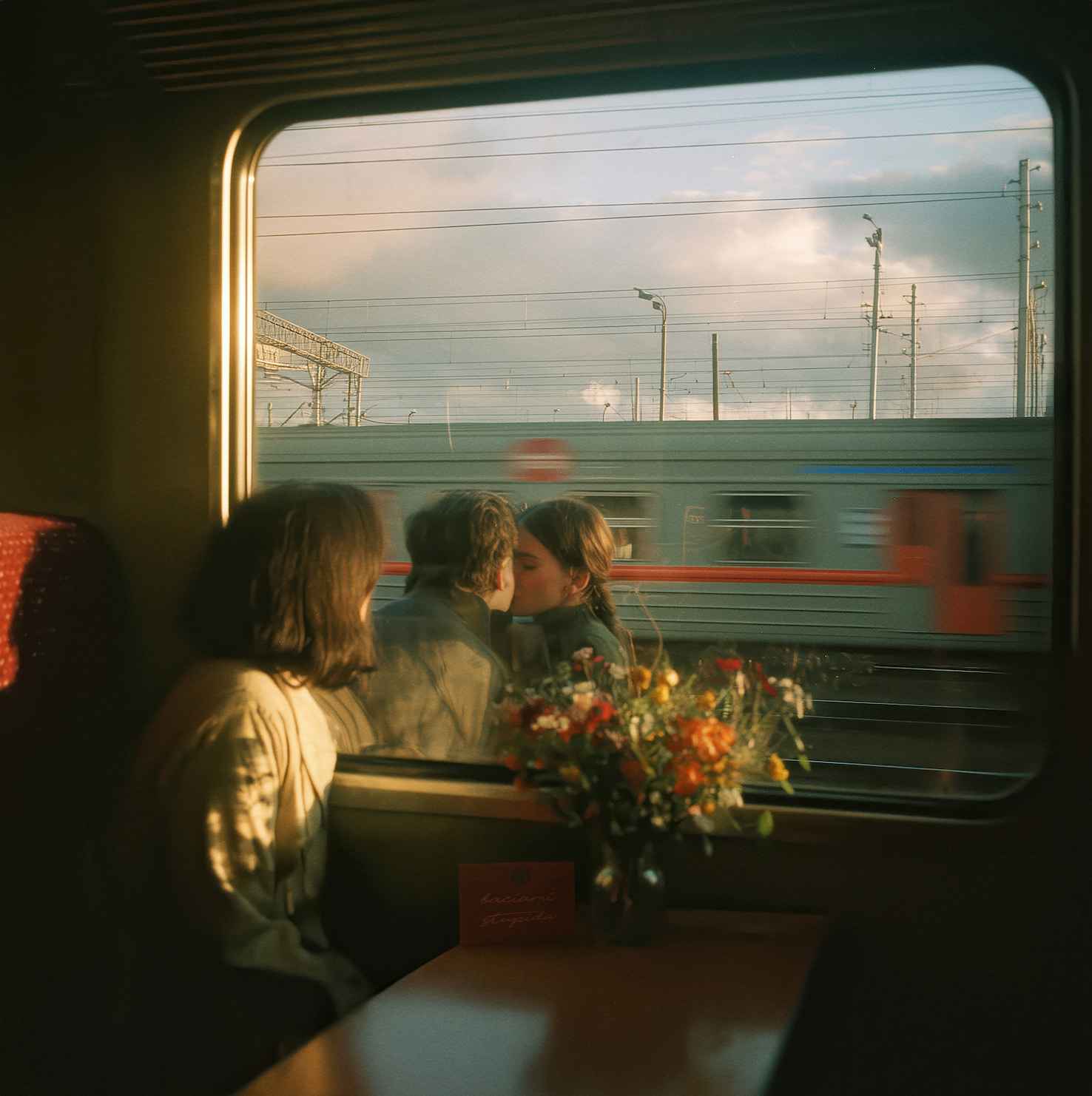 BACIAMI STUPIDA è il nuovo singolo degli EXCAPE