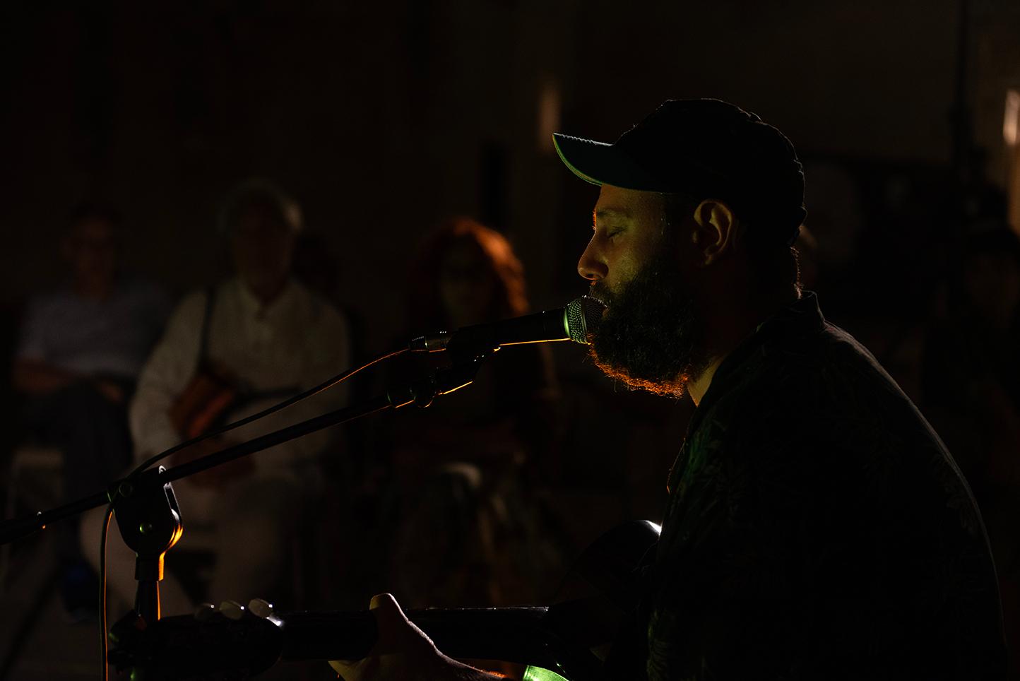 HB DEMU presenta – mercoledì 3 dicembre, KRA.NO live cinema PostModernissimo: l’artista eseguirà la colonna sonora del film “Le città di Pianura” da lui composta