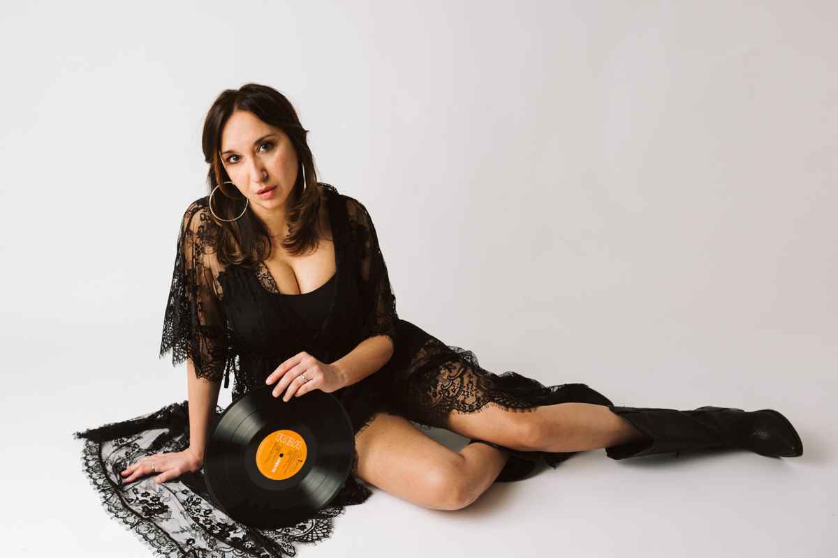 Cecilia Quad: Da venerdì 14 novembre in radio e in digitale il nuovo singolo “Su di noi”