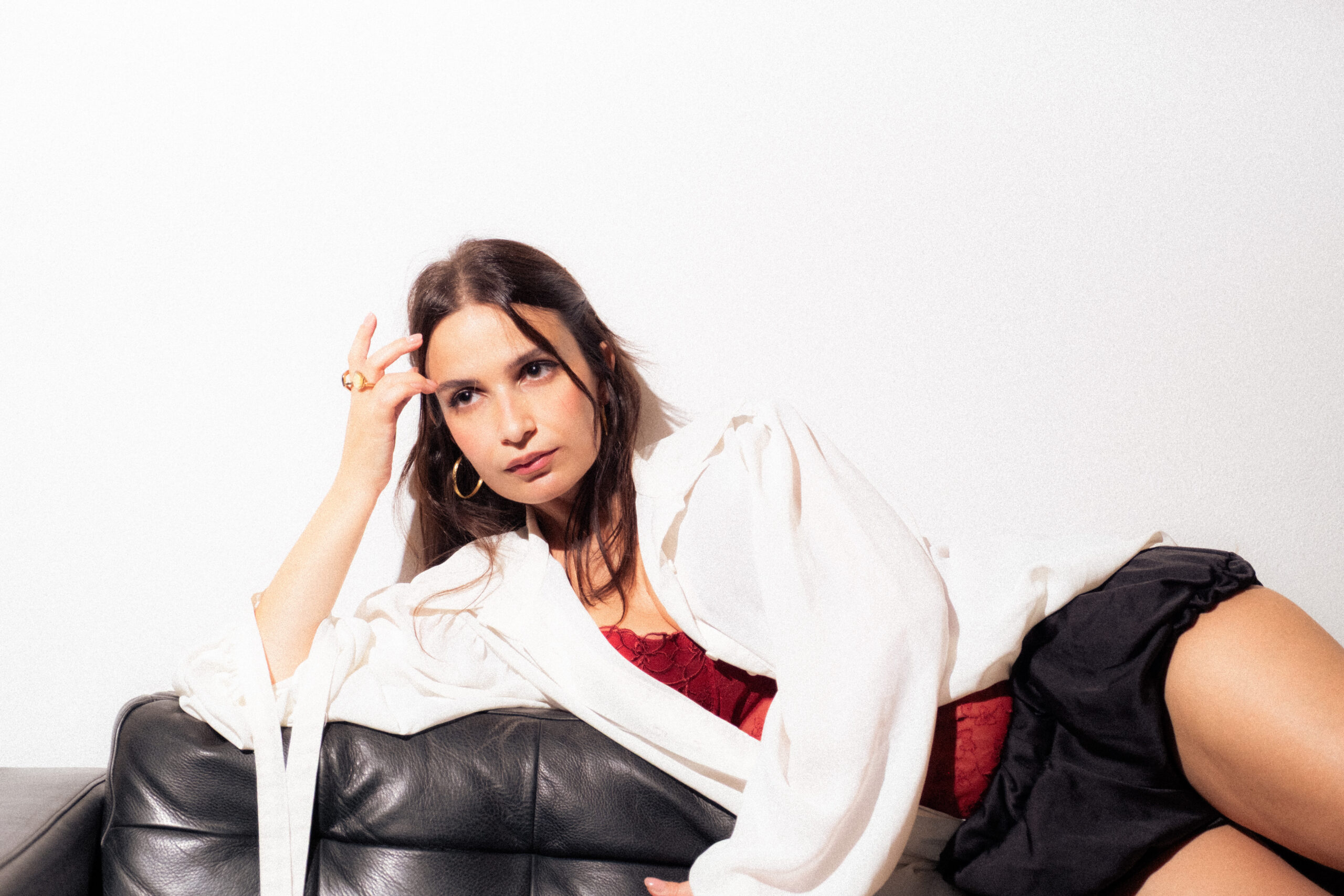 NANA X – “Bruciare per rinascere”: quando la fragilità diventa forza