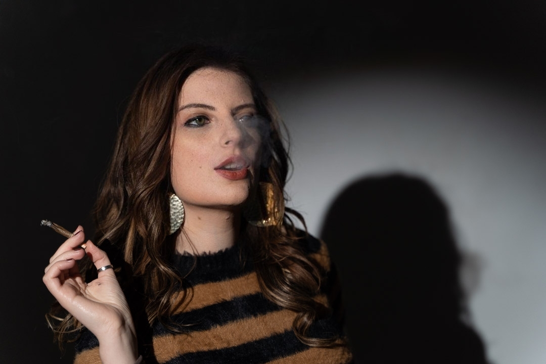 Ornella Sabia: tra resistenza e resa, la verità emotiva di Up and Down