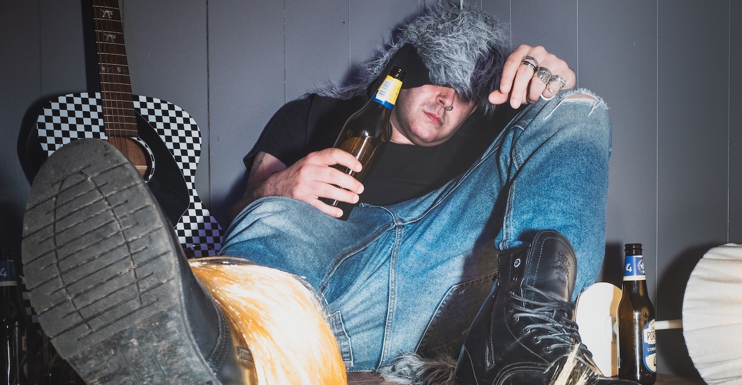 LOSTE: dalle PornoRiviste al suo esordio personale