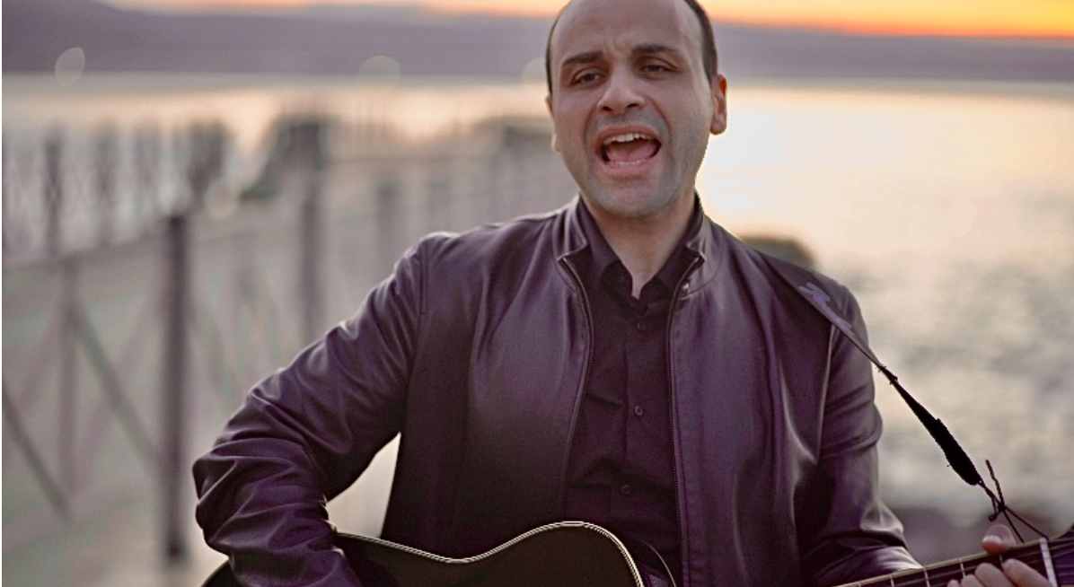 Alberto Tripaldi lancia “Per dirti grazie”: la ballata pop-rock che celebra l’amore paterno