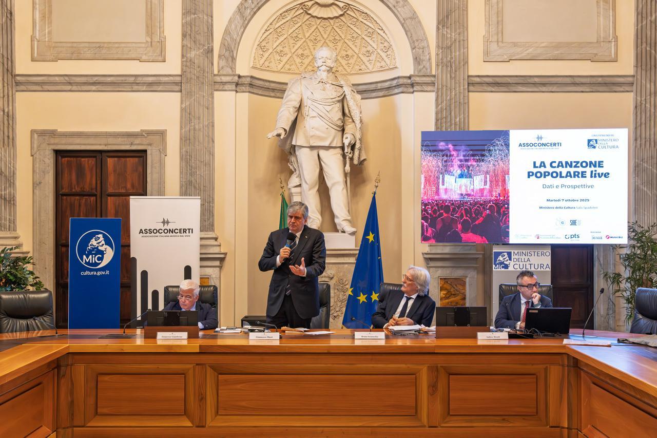 Siae: 900 milioni di euro gli introiti del live