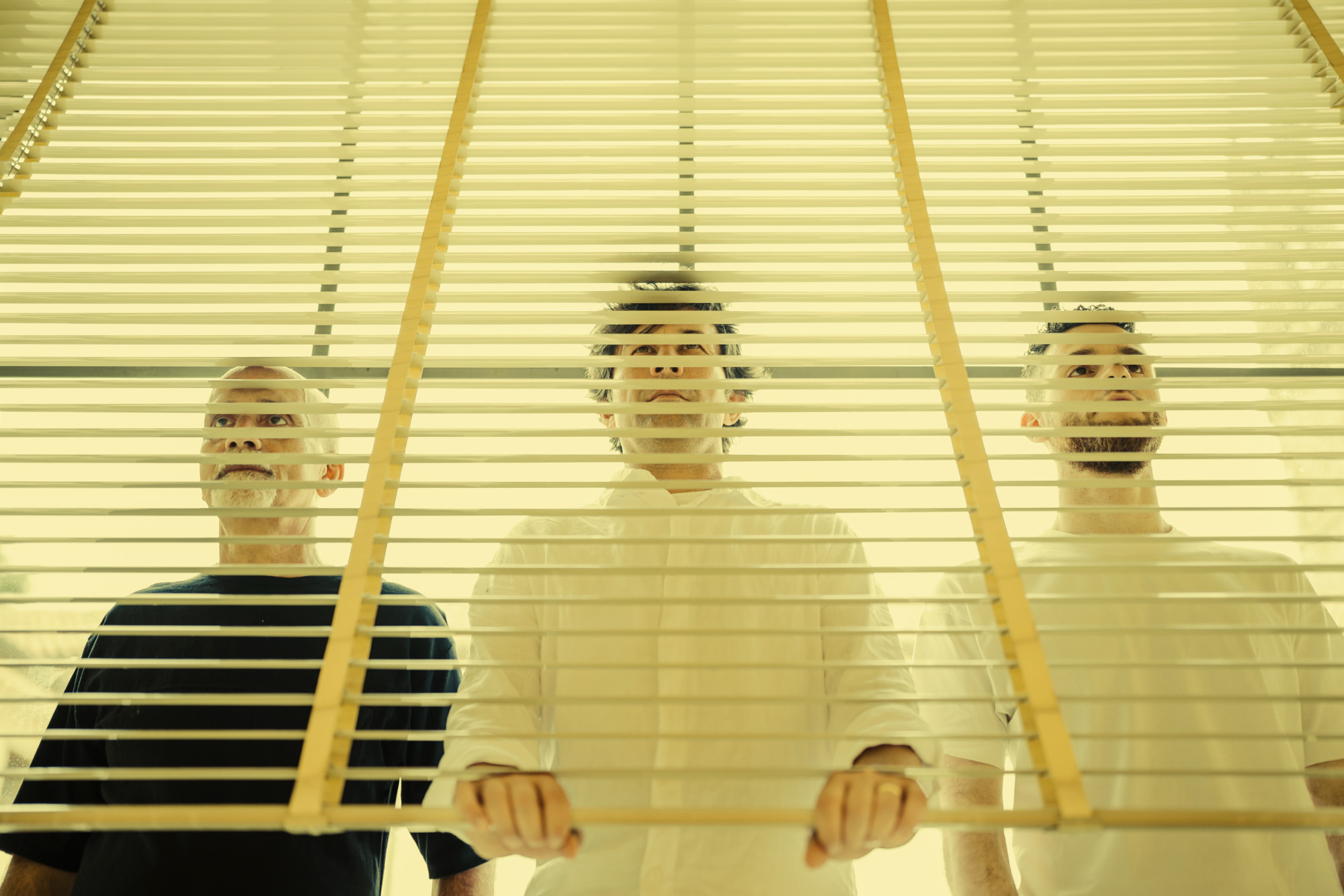 A metà tra mondi diversi: la complessità sonora di Anatemah