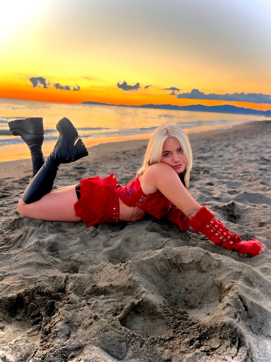 REBIC: dal 7 novembre in digitale e in radio “LA CATTIVA” il nuovo singolo