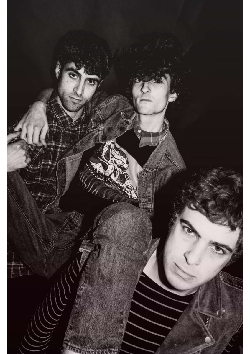 Calzeeni: SLOMO è il primo album della band, dal 14 novembre