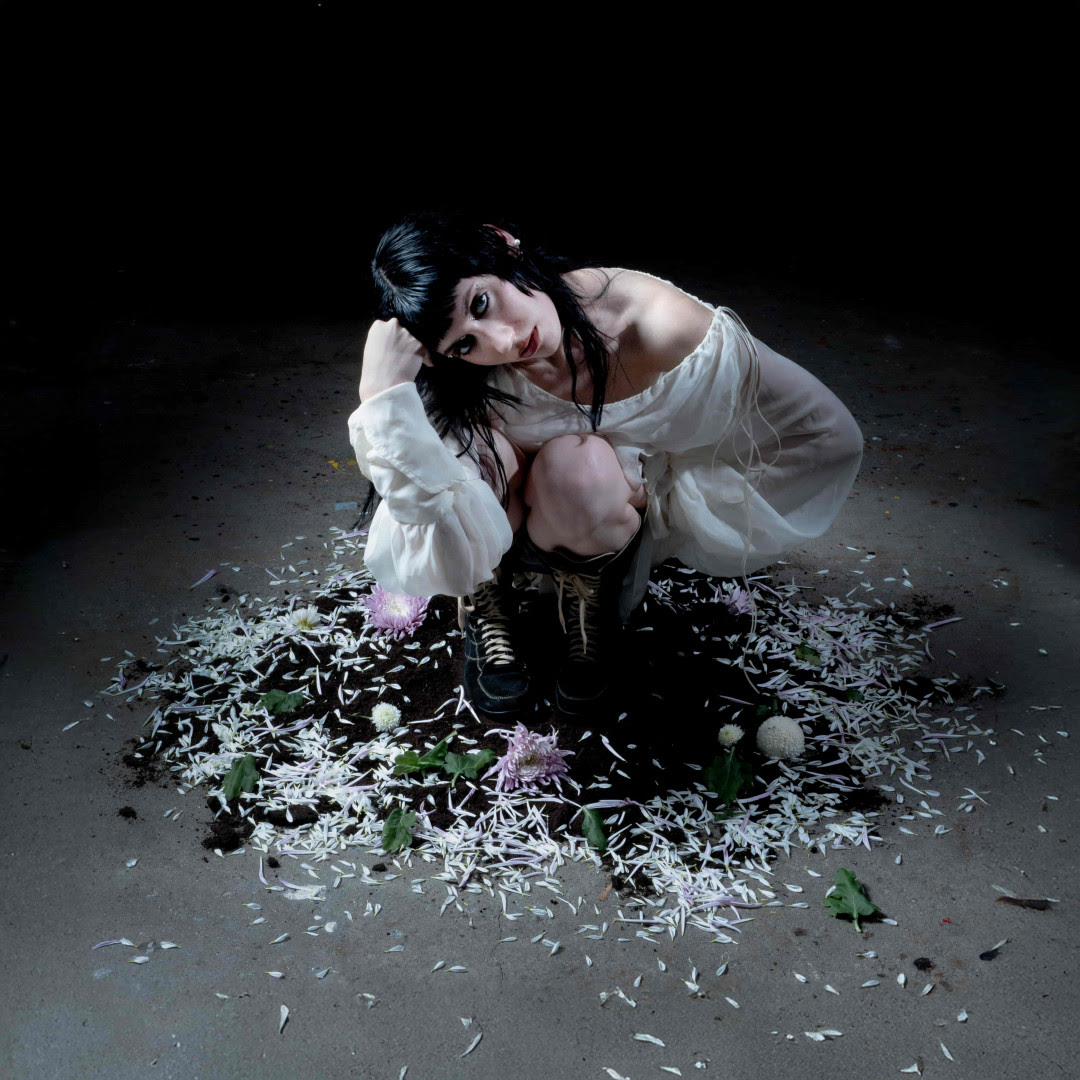 CENERI: esce oggi “come ortiche nel cemento”, il nuovo EP per Double Trouble Club / Island Records (Universal Music Italia).