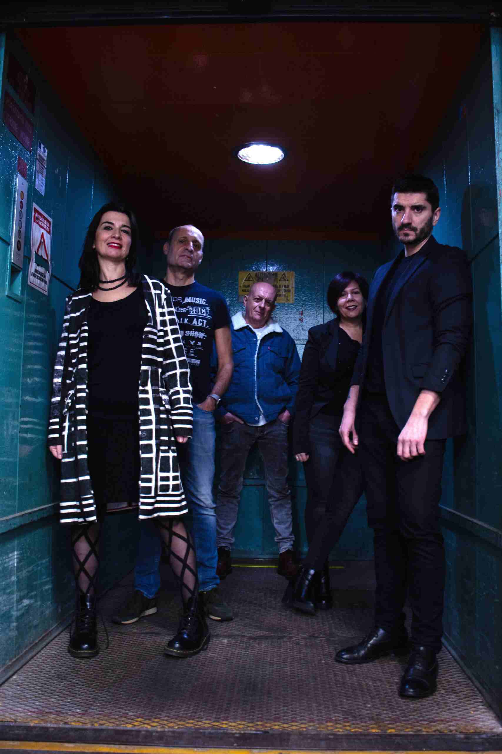 OSLAVIA: “COSA RESTA”. Cosa sopravvive al rumore del mondo