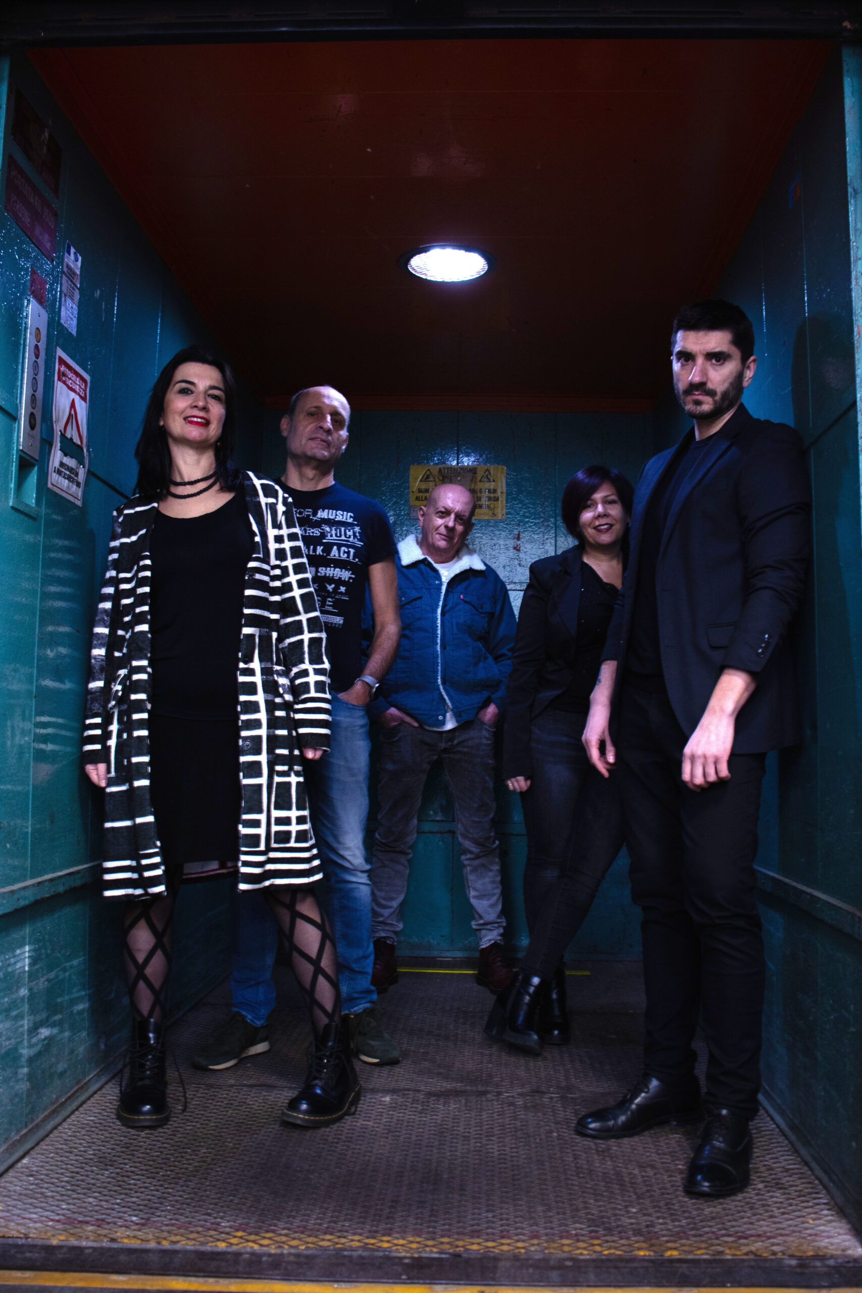 OSLAVIA: “COSA RESTA”. Cosa sopravvive al rumore del mondo